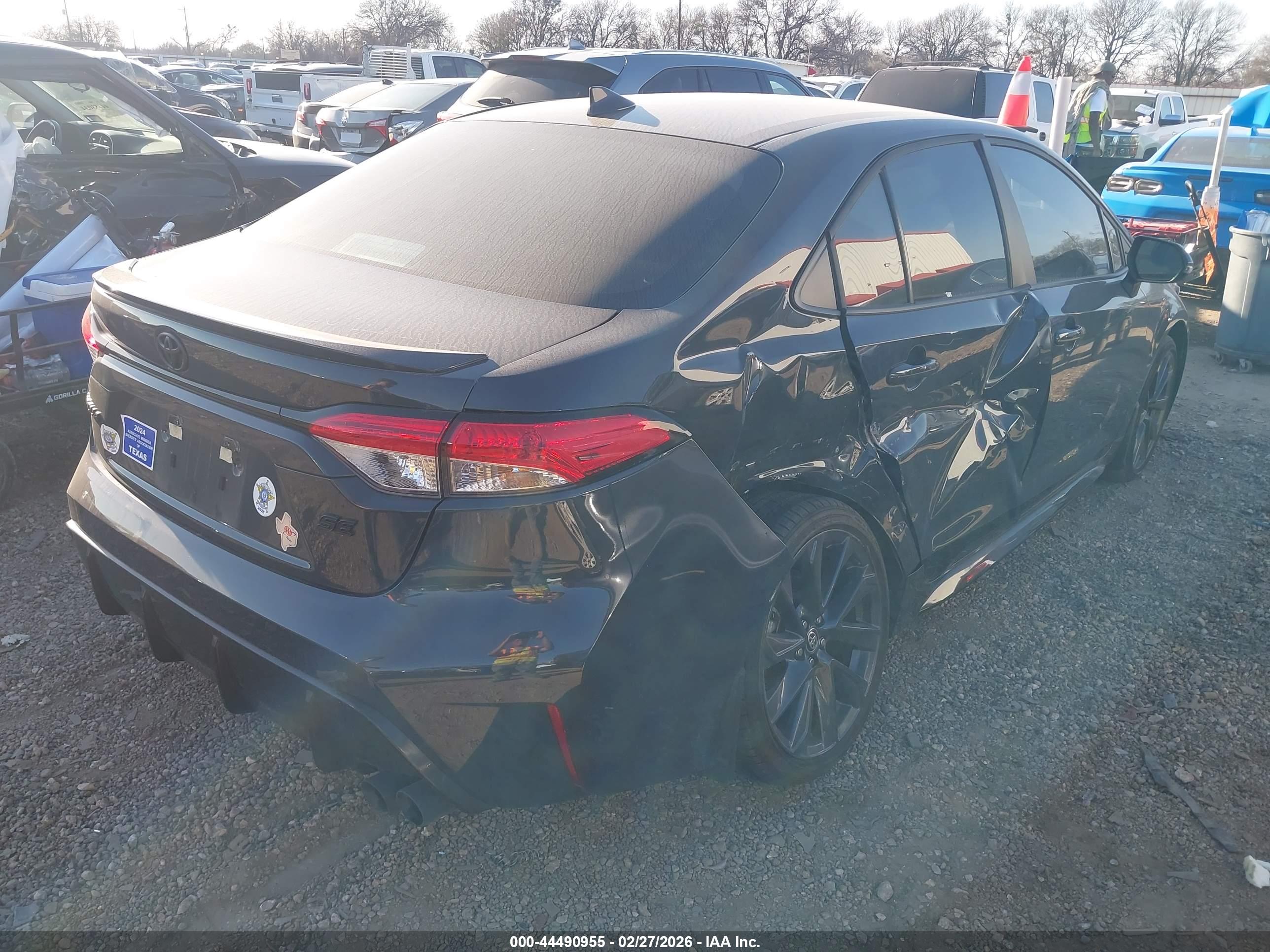 TOYOTA COROLLA image 4
