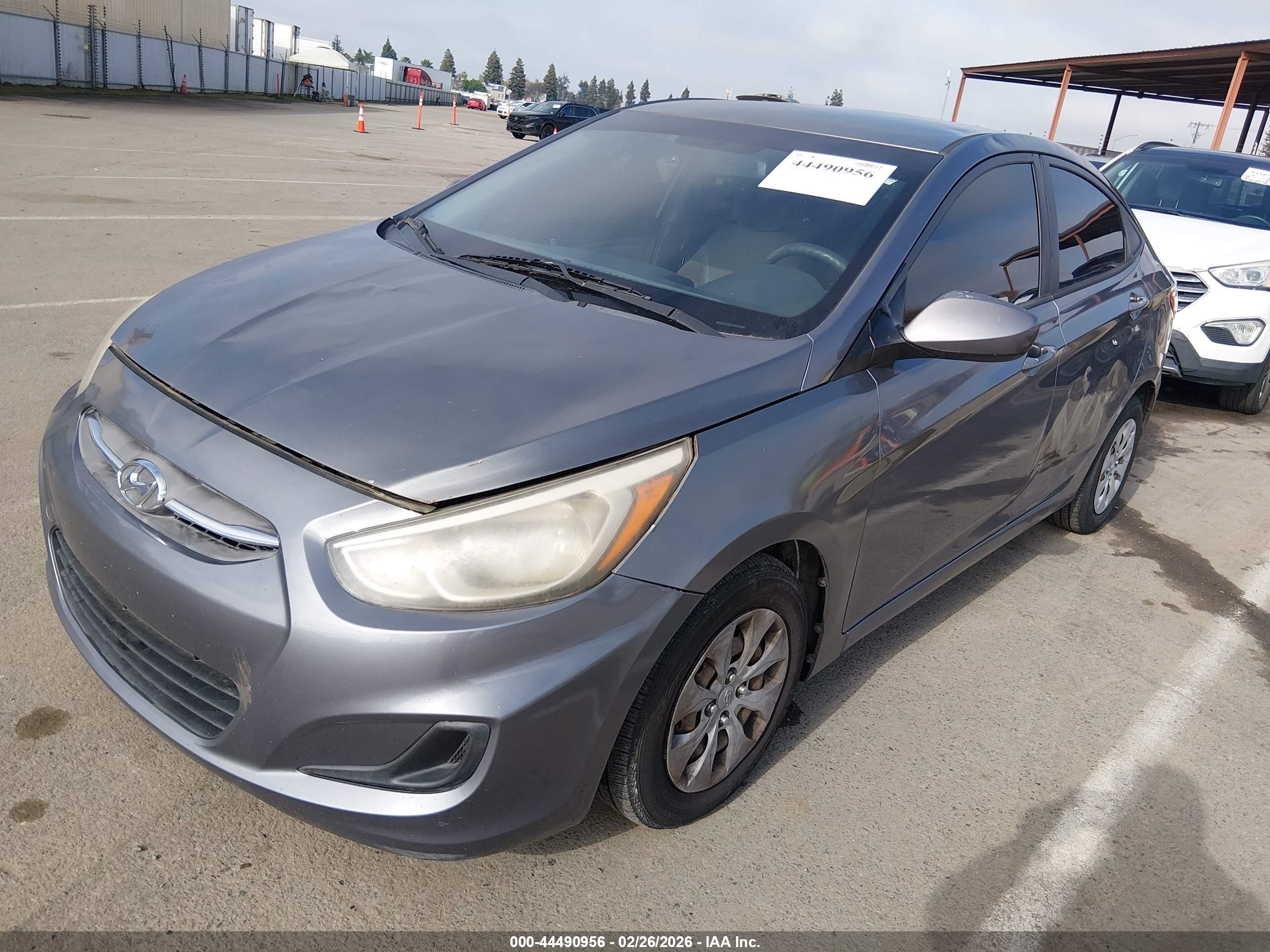 HYUNDAI ACCENT image 2