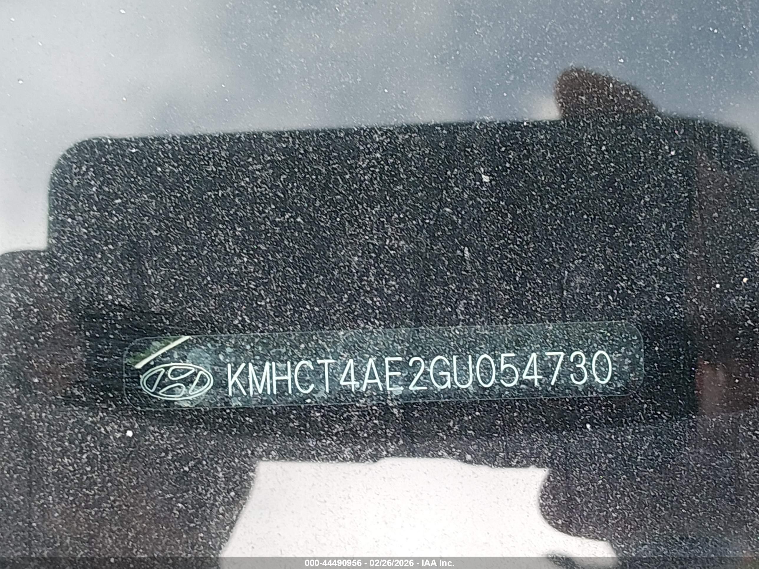 HYUNDAI ACCENT image 9