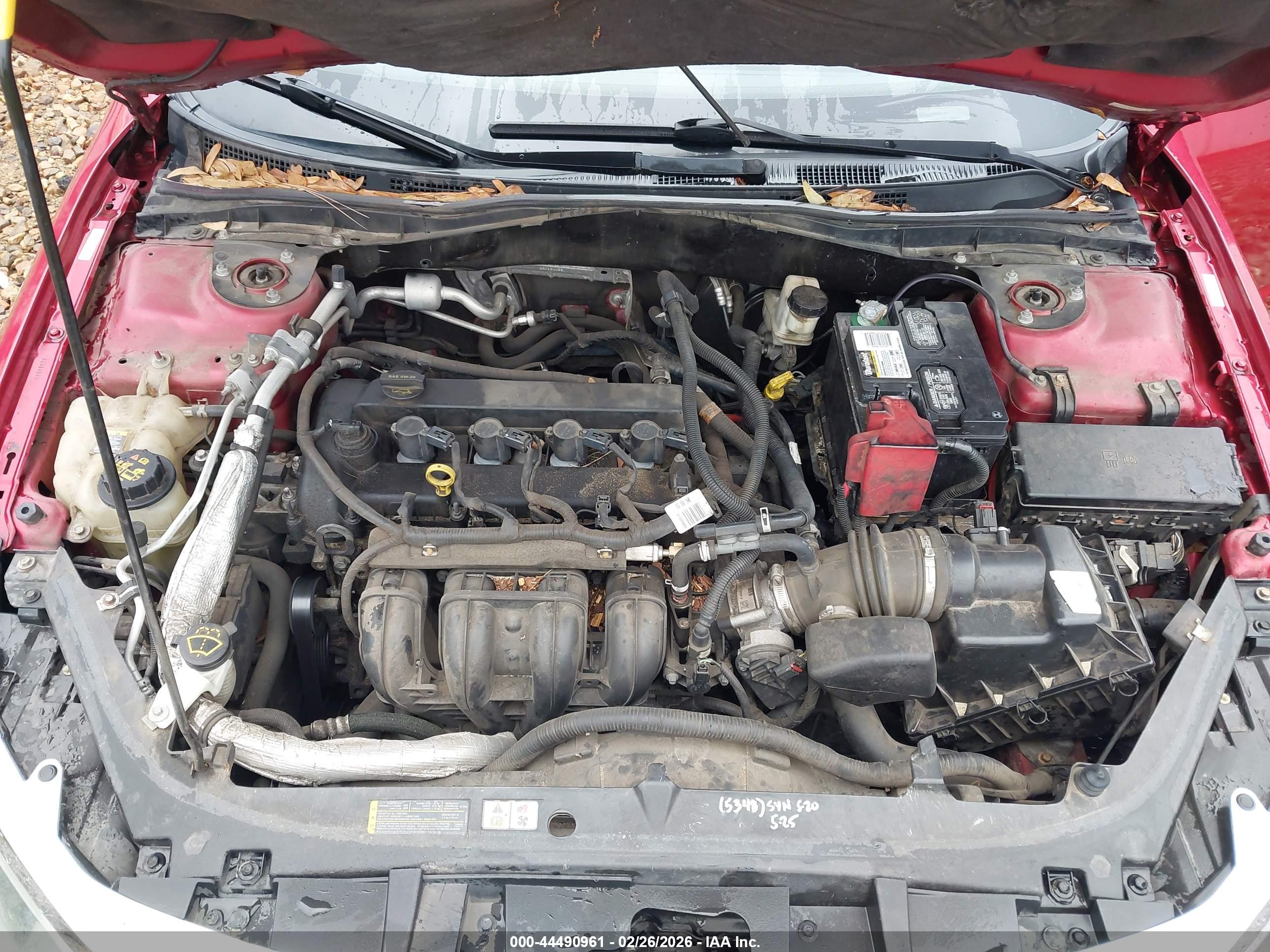 FORD FUSION image 10