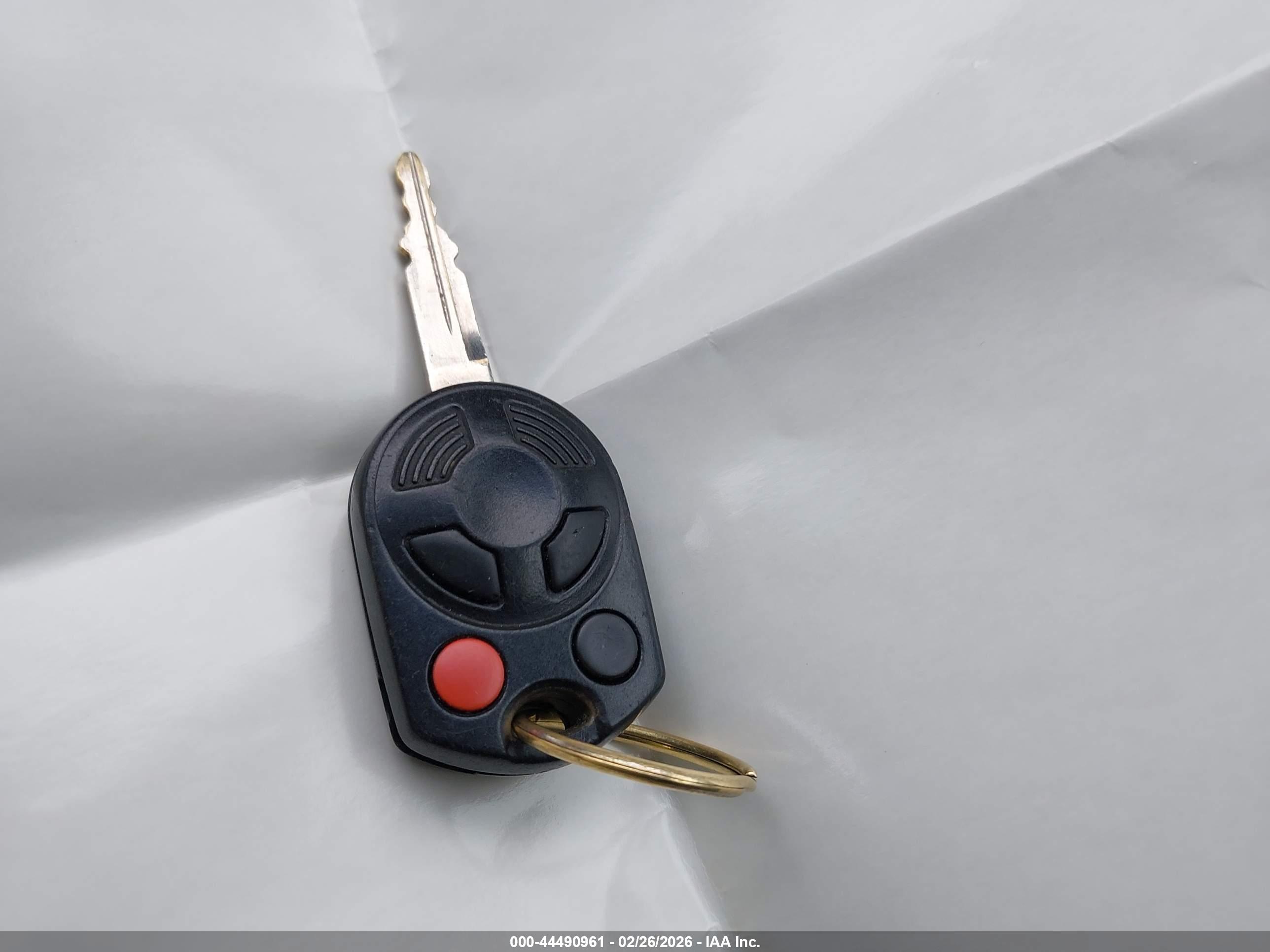 FORD FUSION image 11