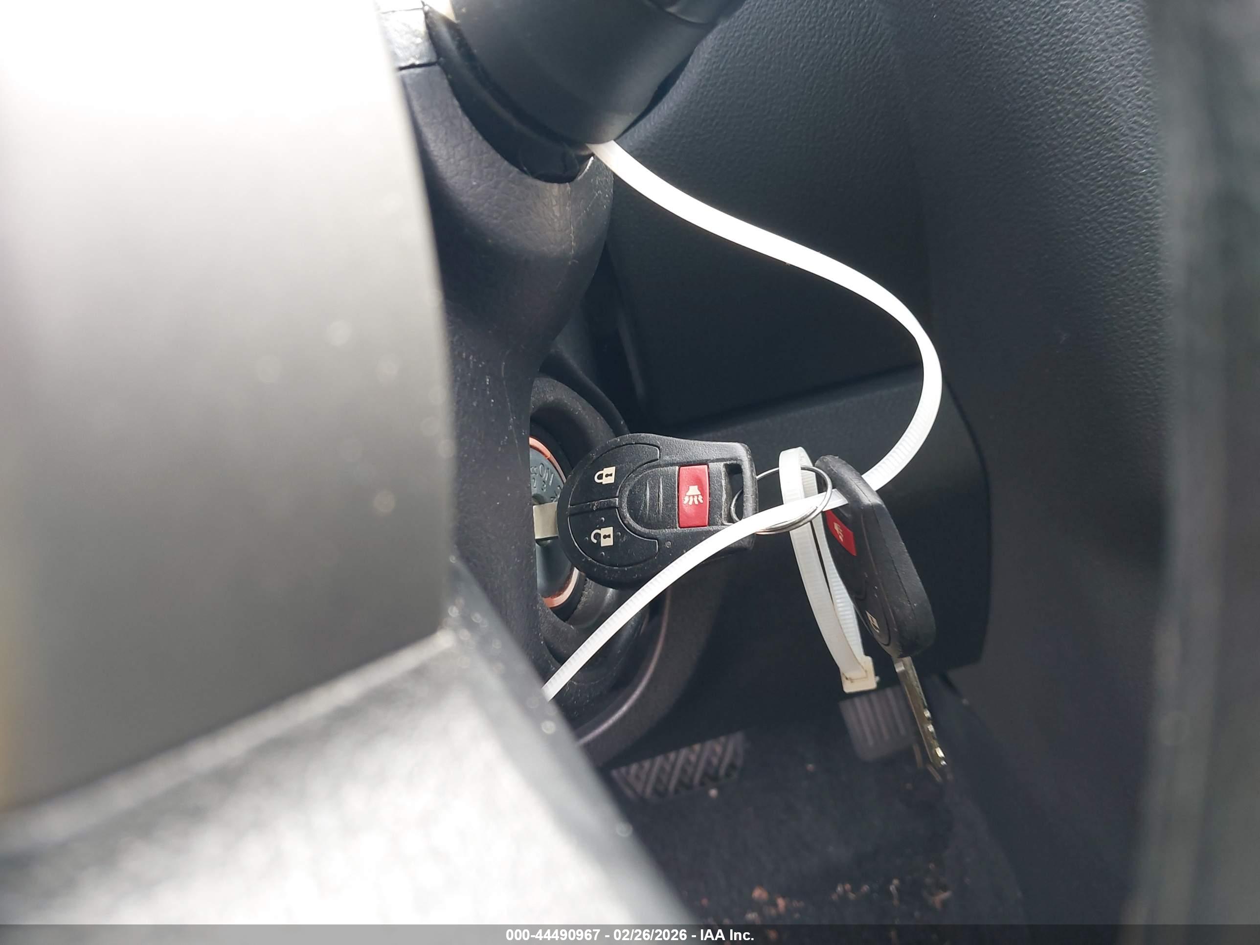 NISSAN ROGUE image 11