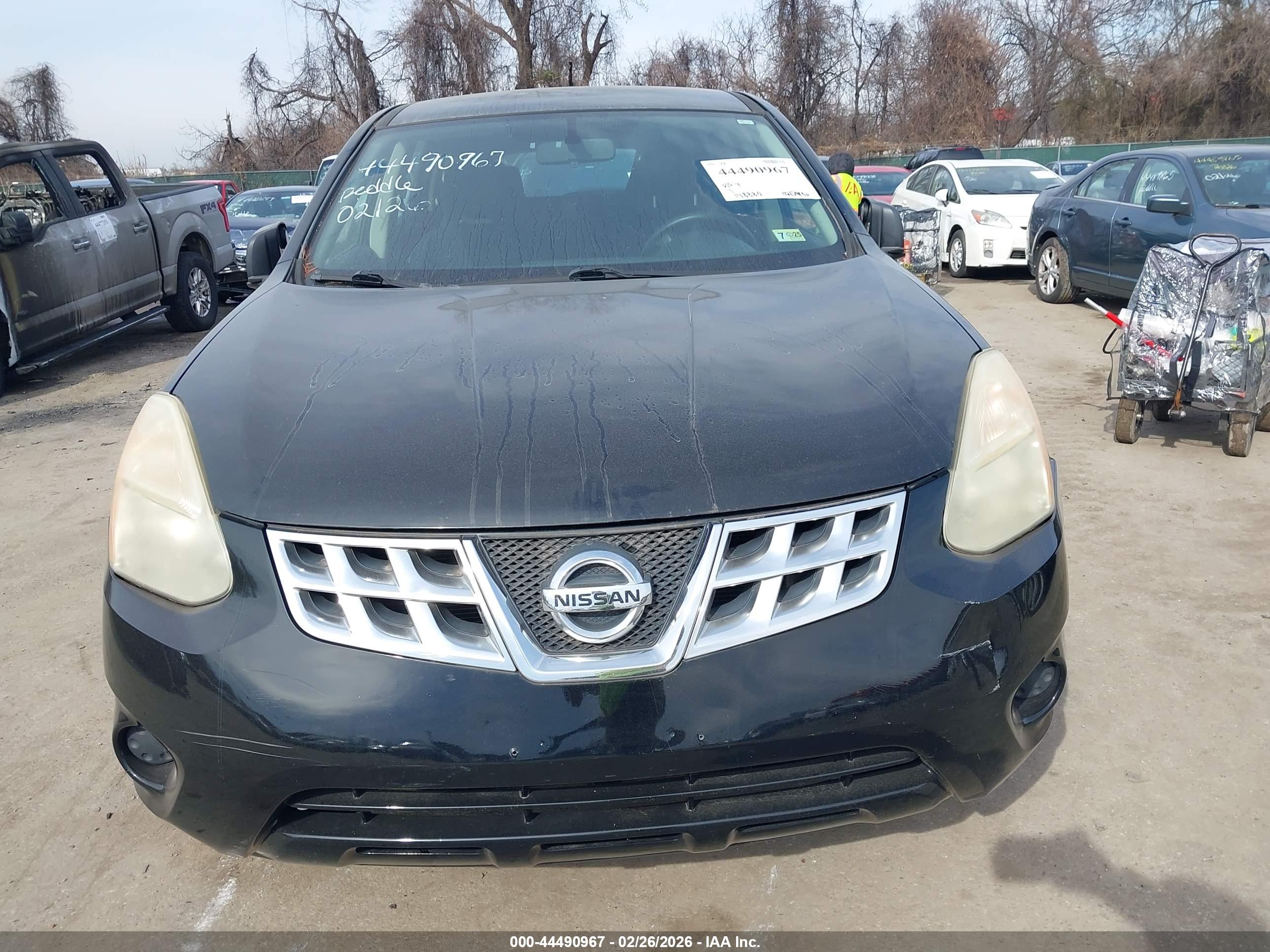 NISSAN ROGUE image 6
