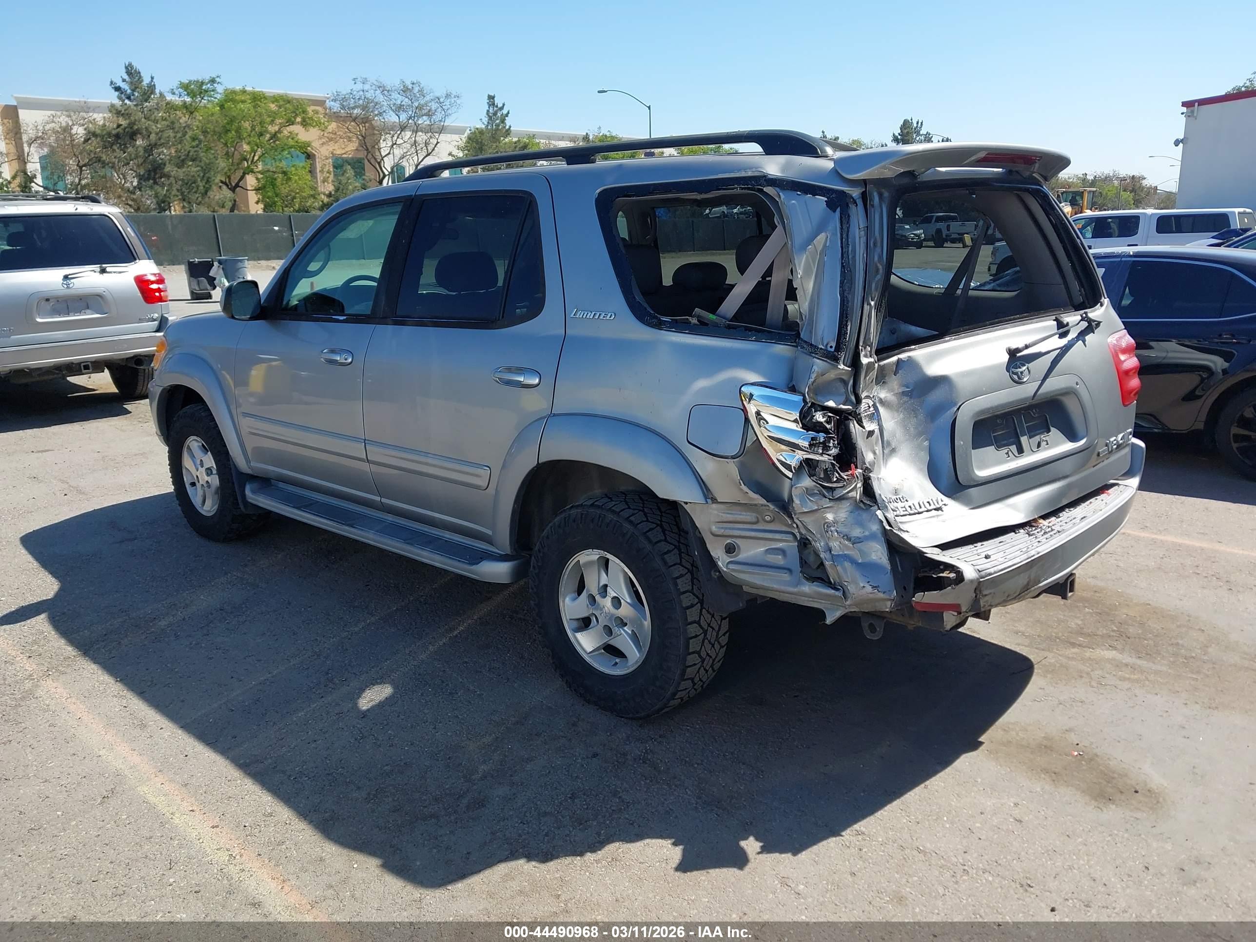 TOYOTA SEQUOIA image 3