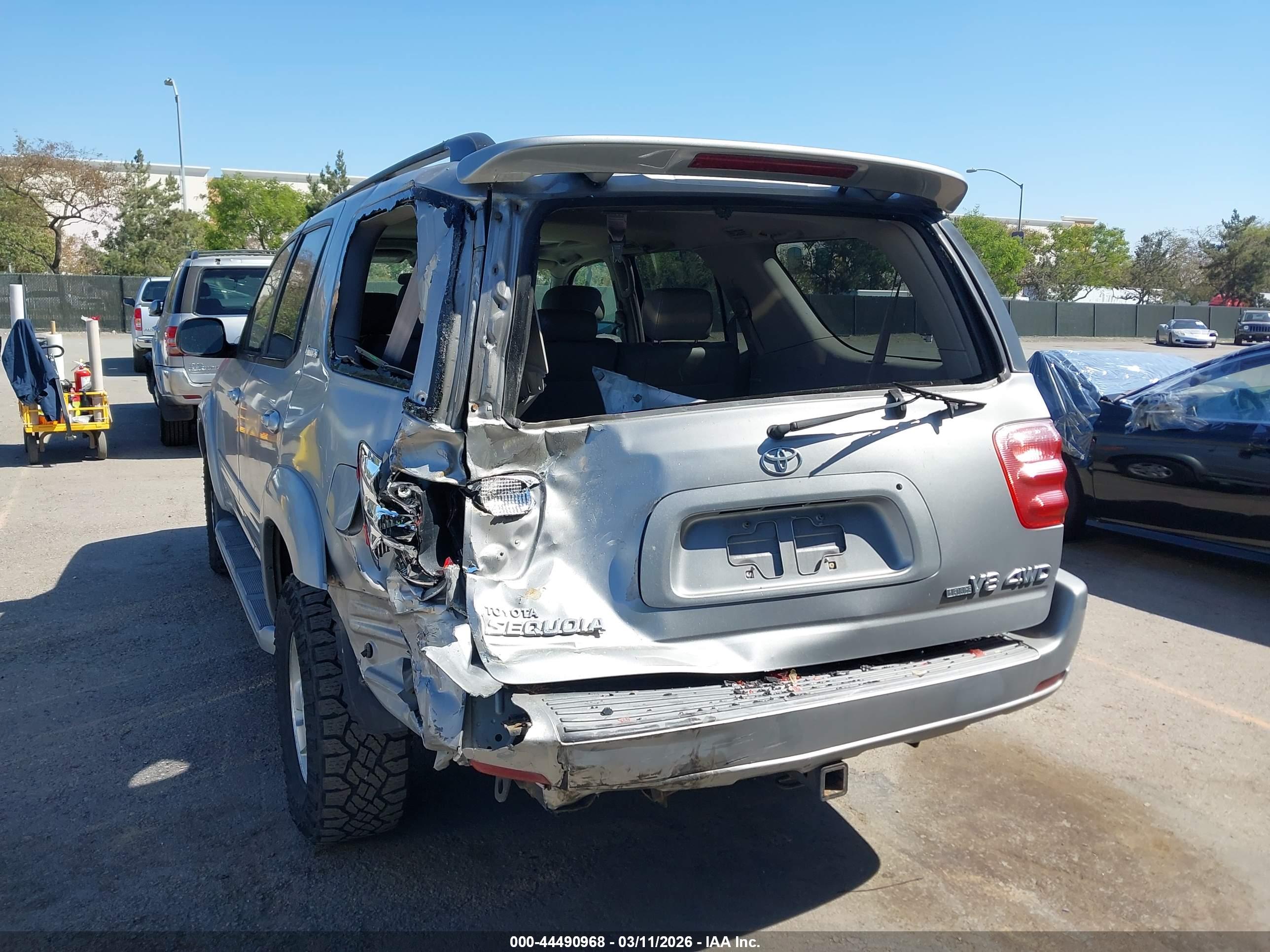 TOYOTA SEQUOIA image 6