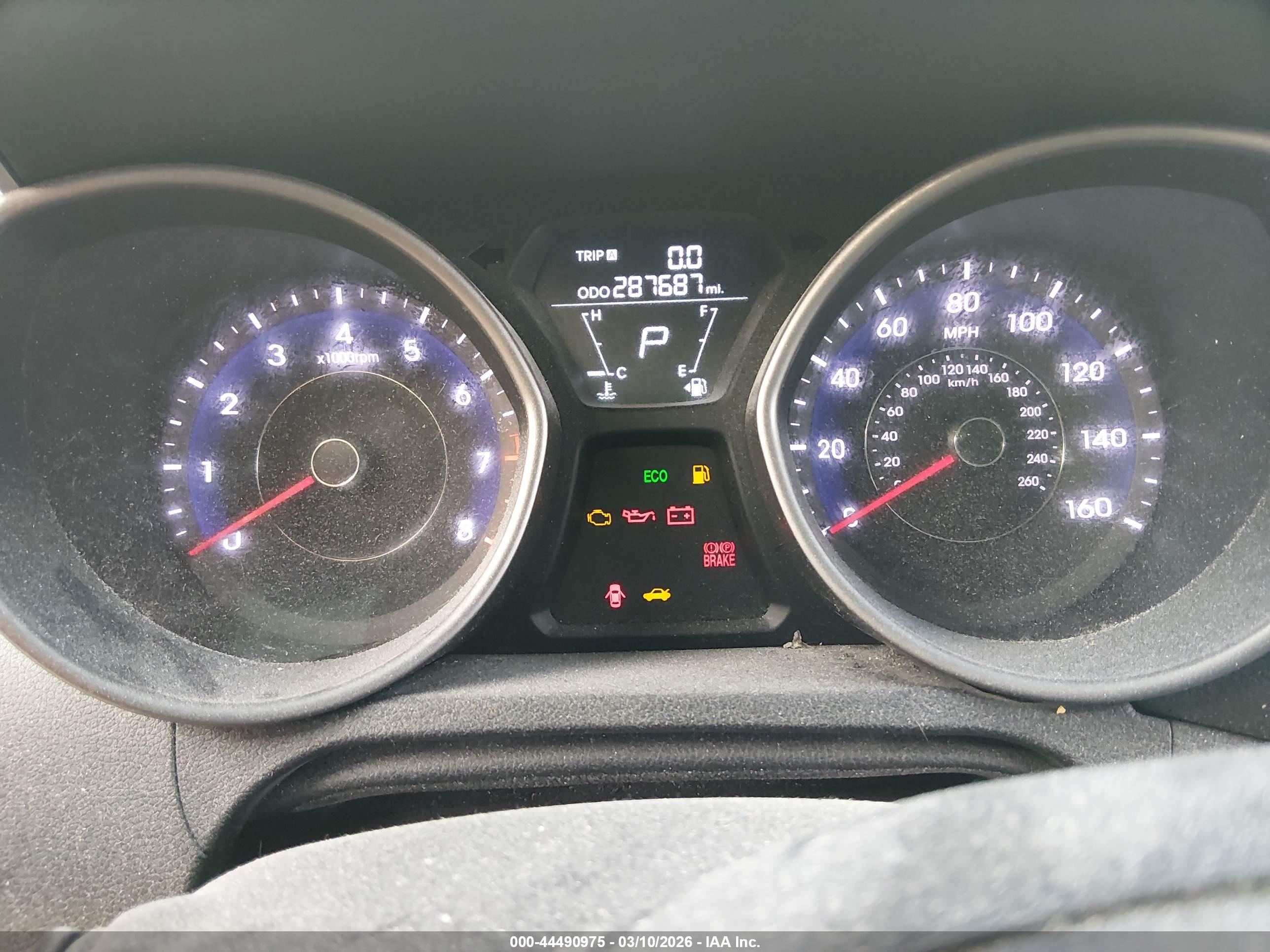 HYUNDAI ELANTRA image 7
