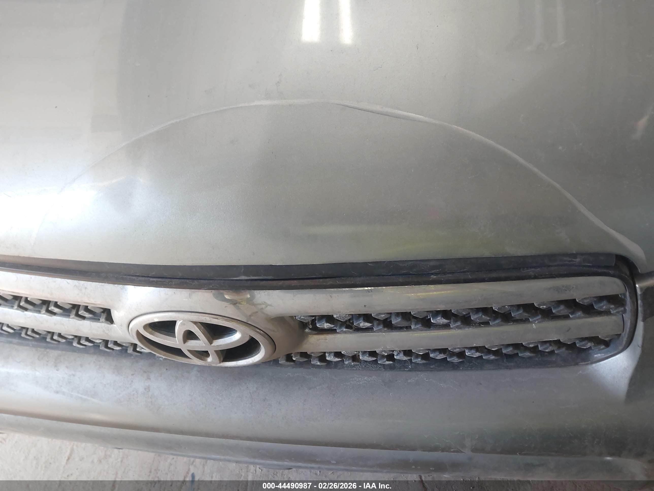 TOYOTA RAV4 image 6