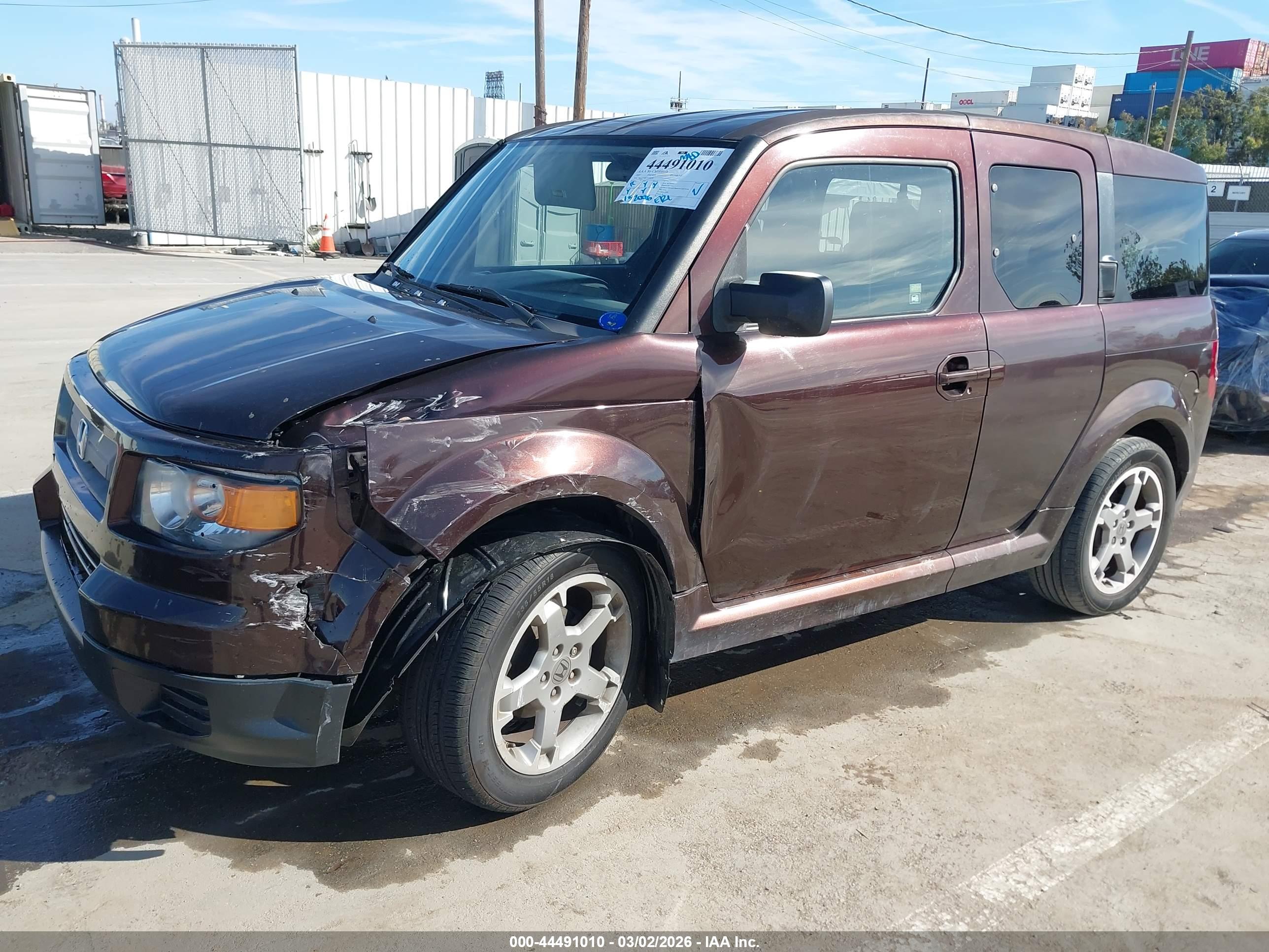 HONDA ELEMENT image 2