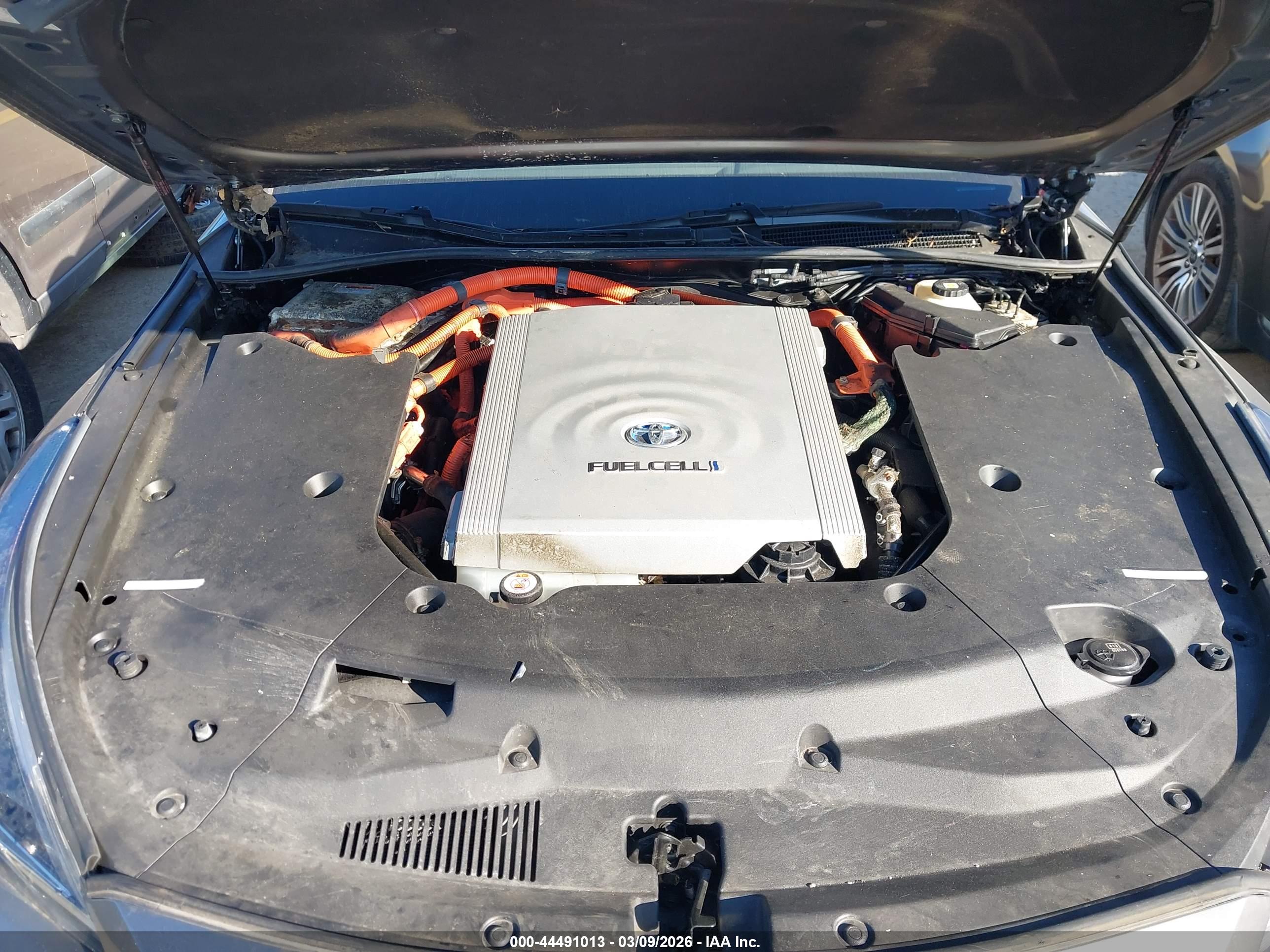 TOYOTA MIRAI image 10