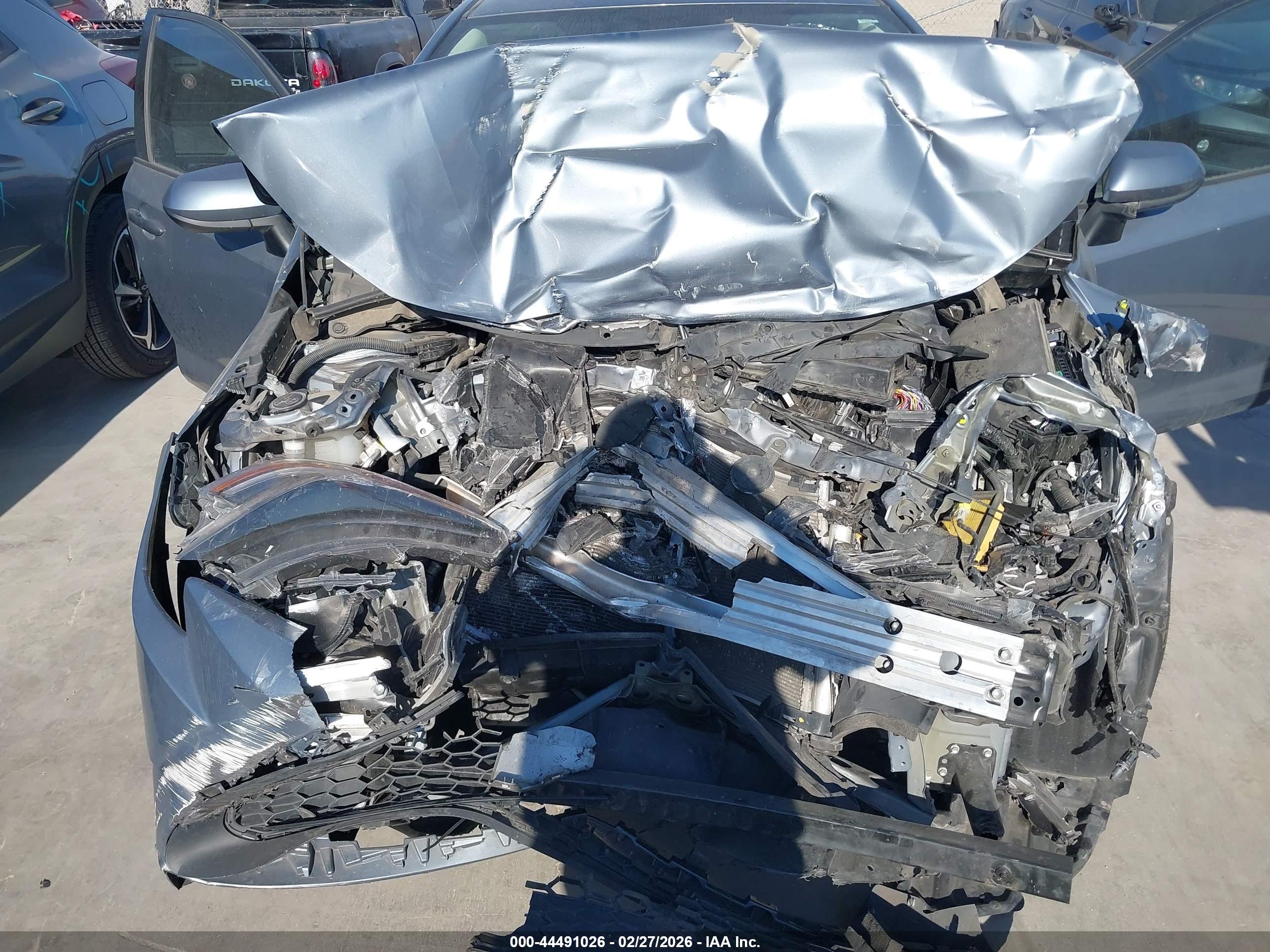 TOYOTA COROLLA image 6