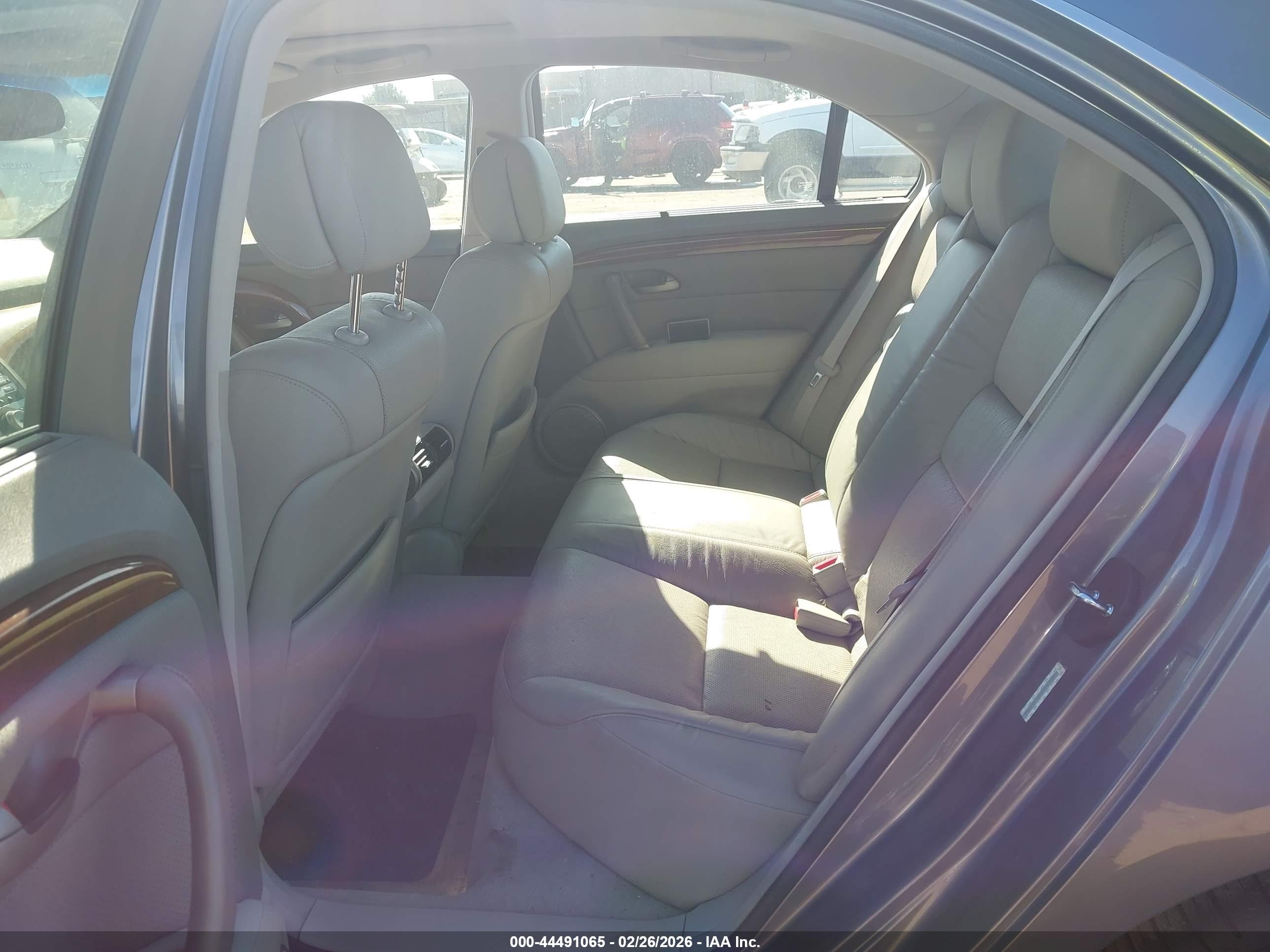 ACURA RL image 8