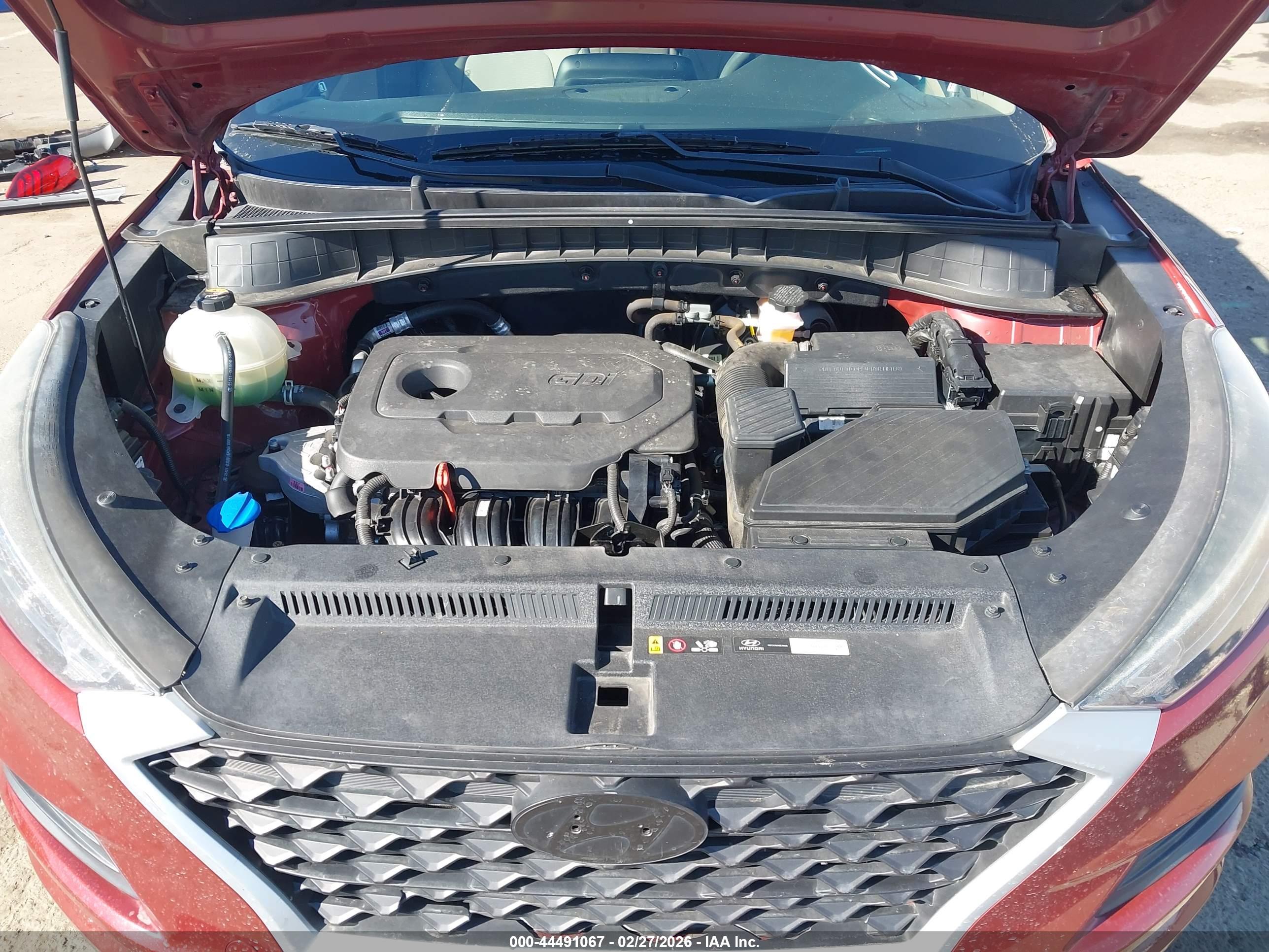 HYUNDAI TUCSON image 10
