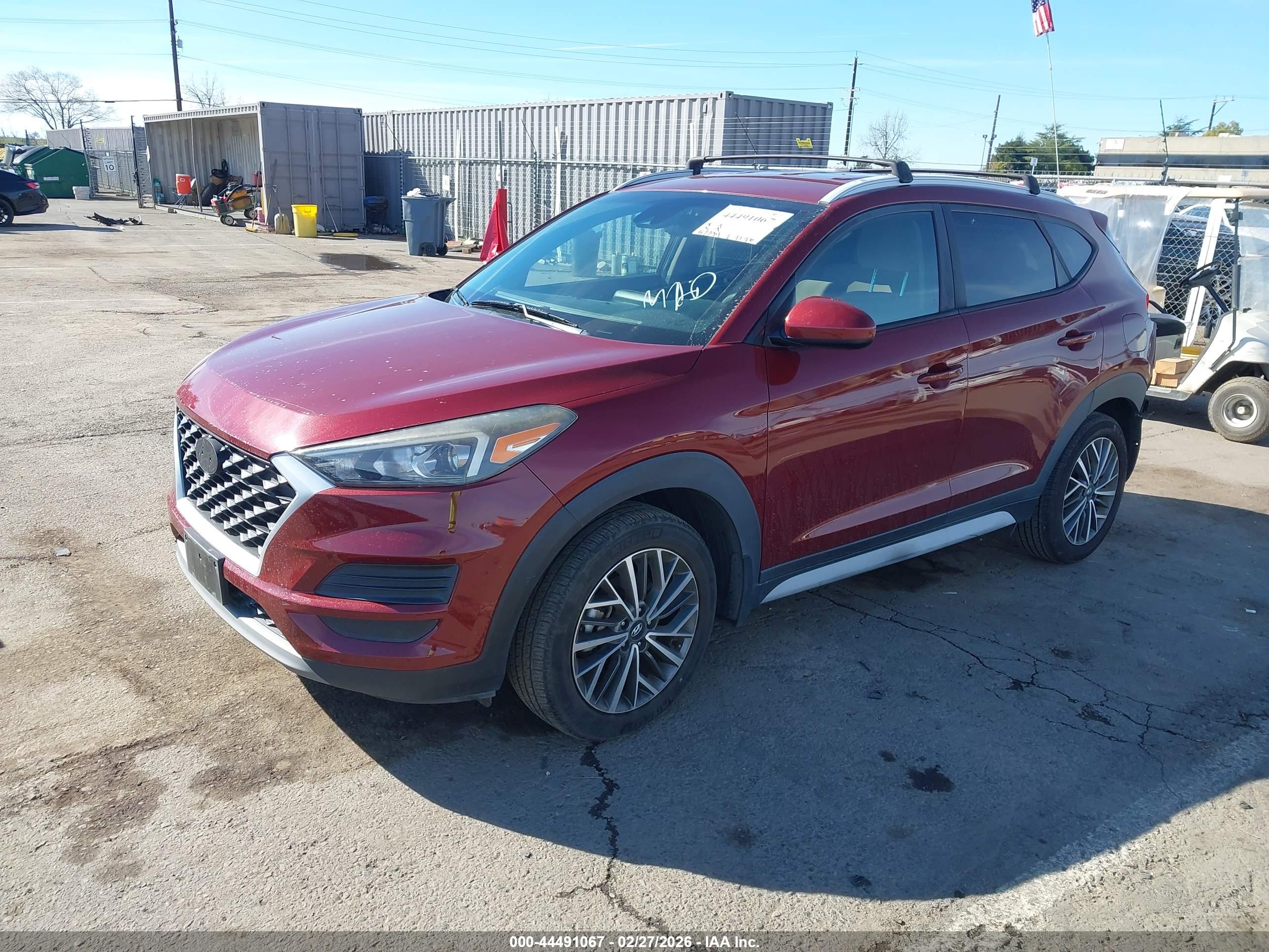 HYUNDAI TUCSON image 2