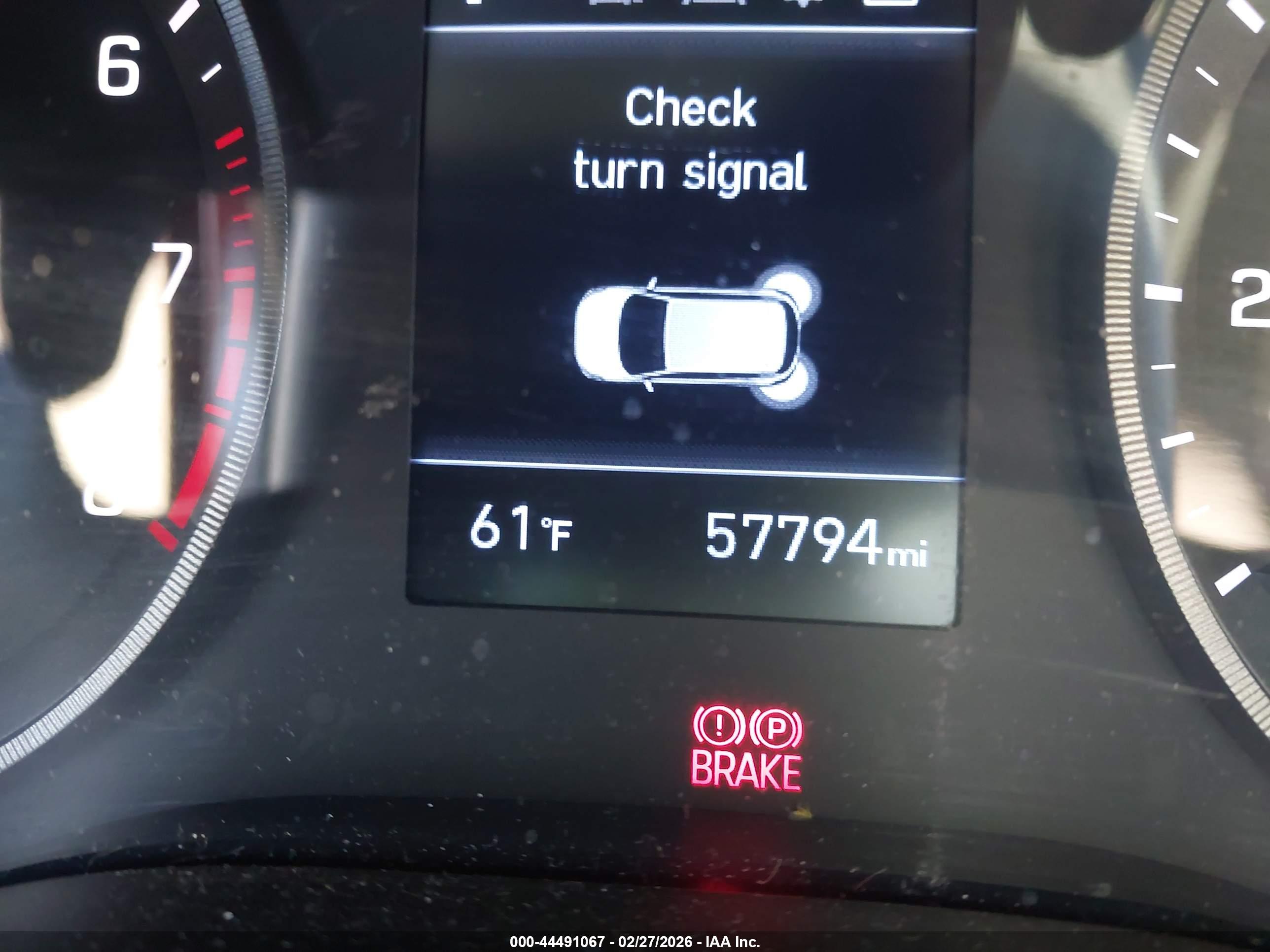 HYUNDAI TUCSON image 7