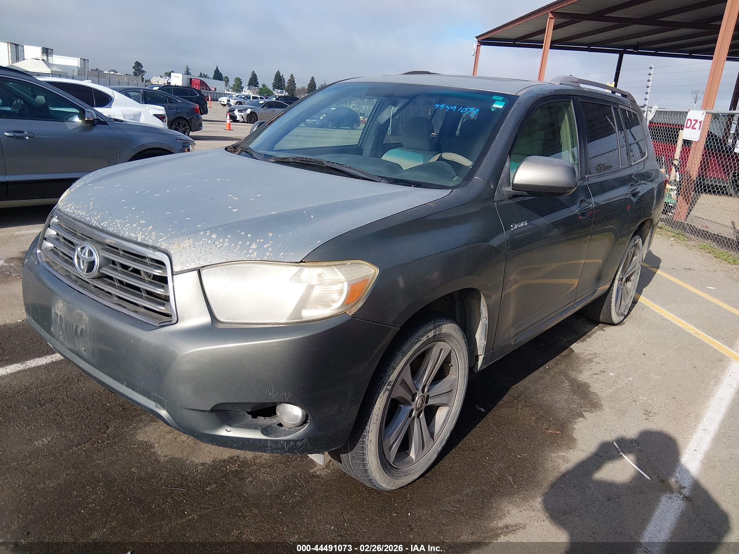TOYOTA HIGHLANDER image 2
