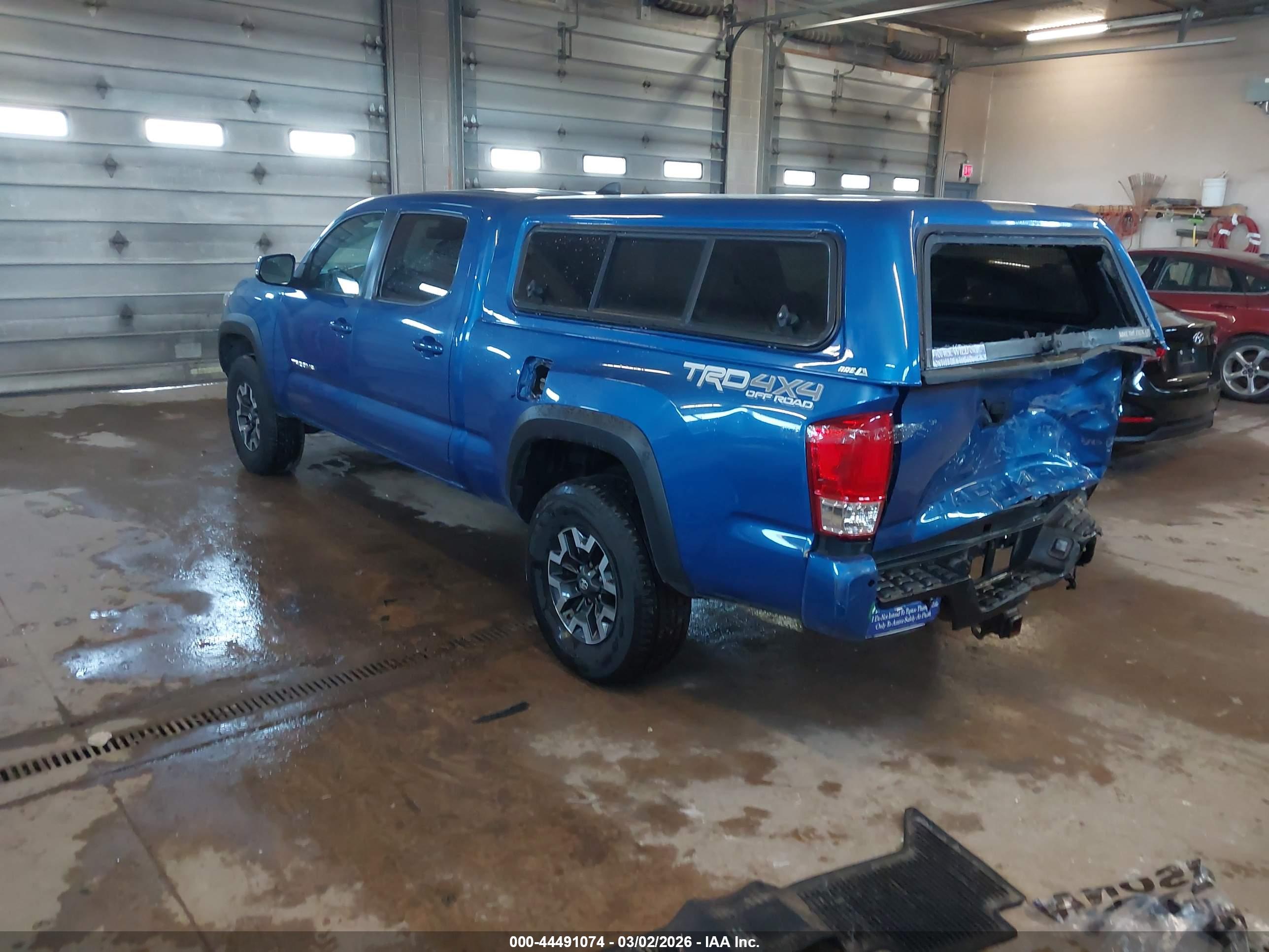 TOYOTA TACOMA image 3