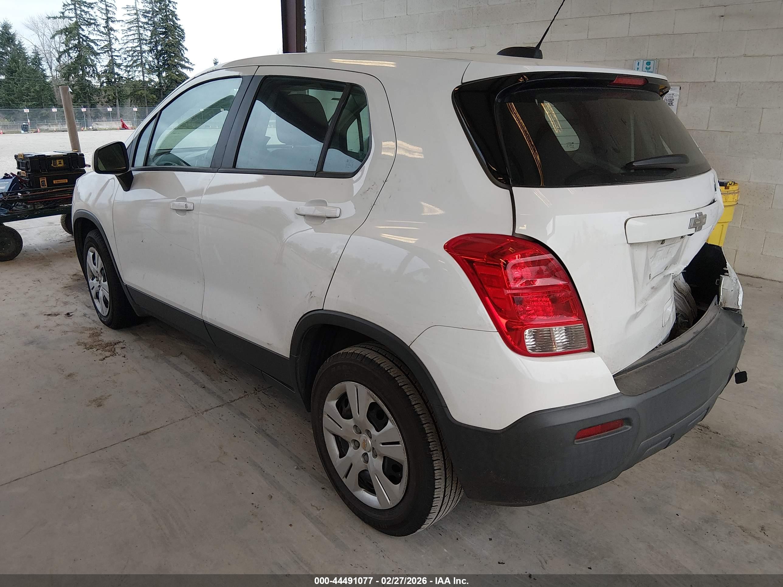 CHEVROLET TRAX image 3