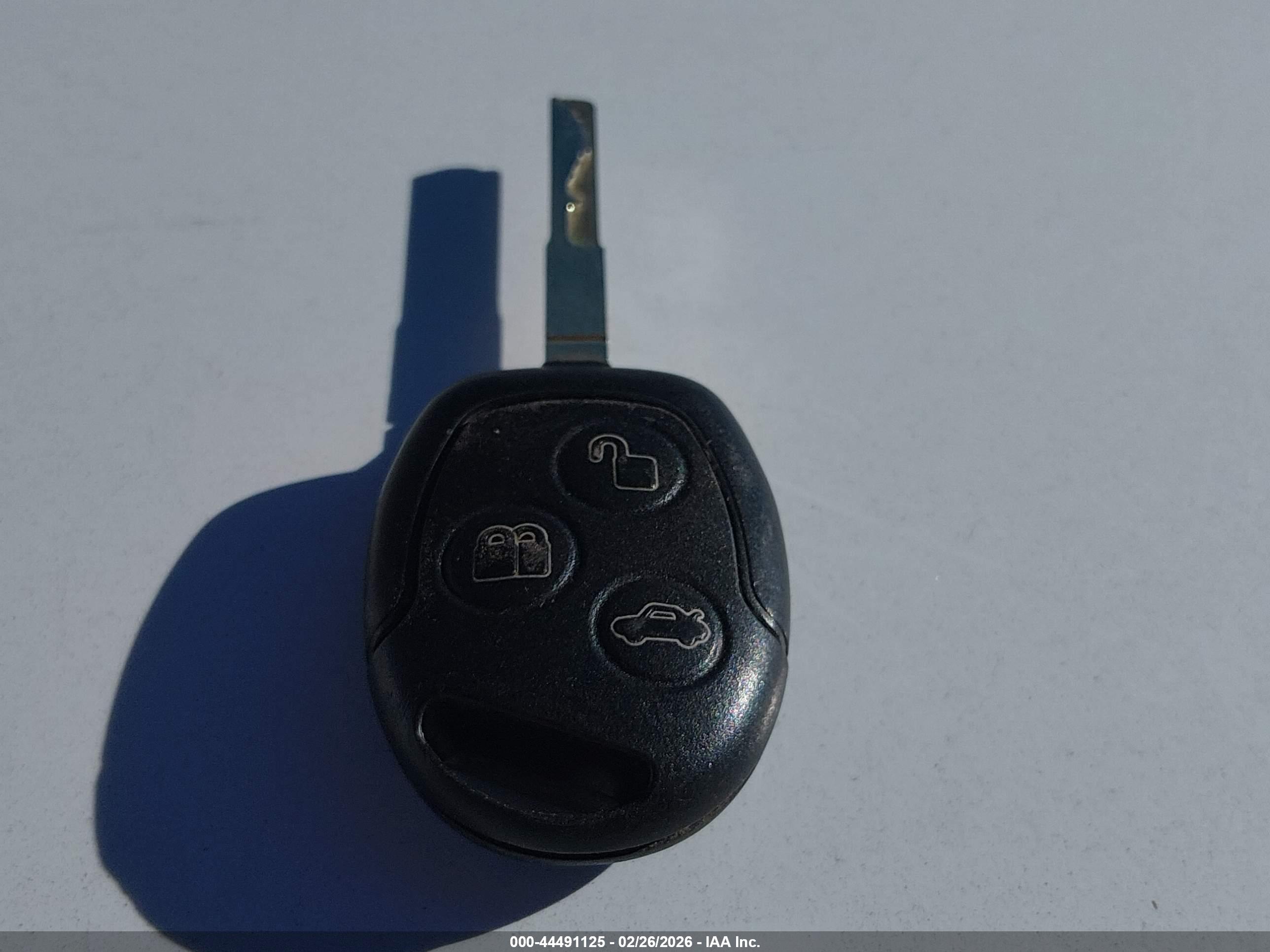 FORD FIESTA image 11