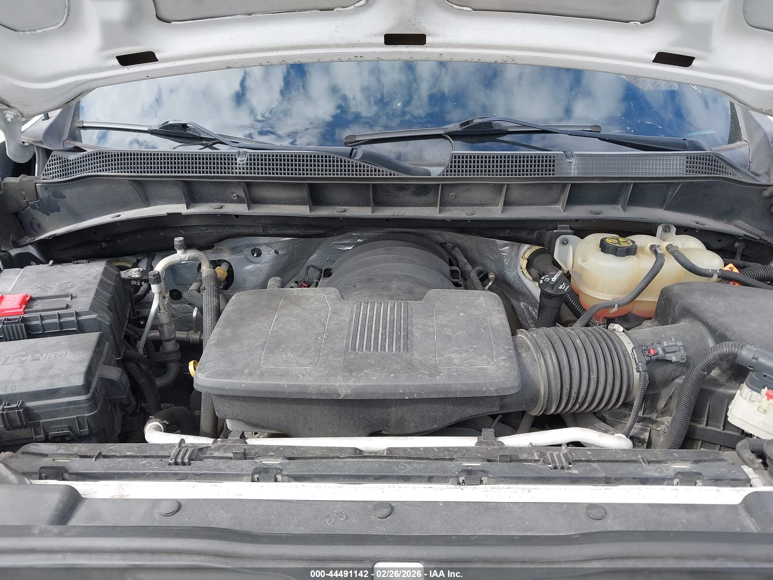 CHEVROLET SILVERADO image 10