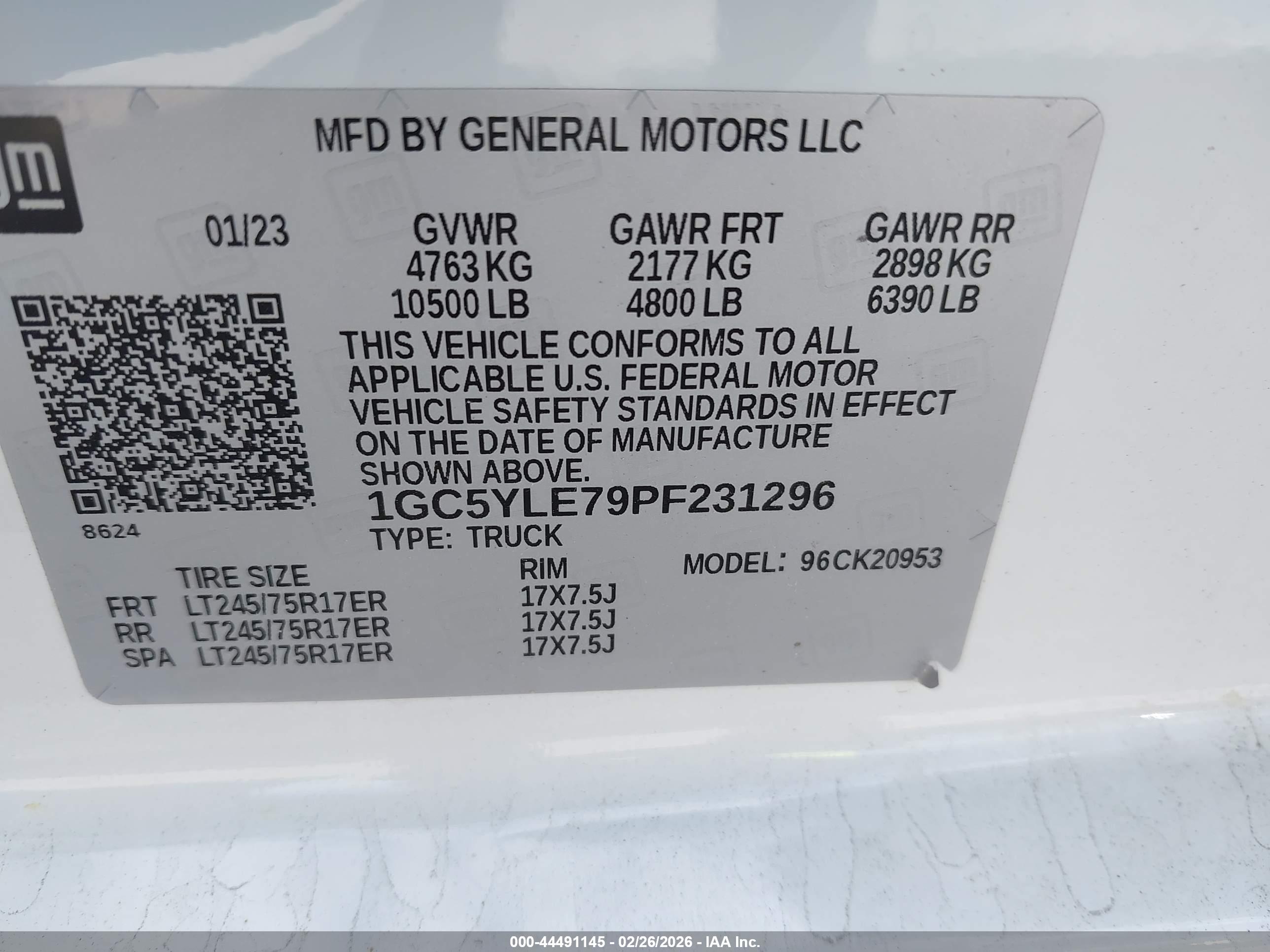 CHEVROLET SILVERADO image 9