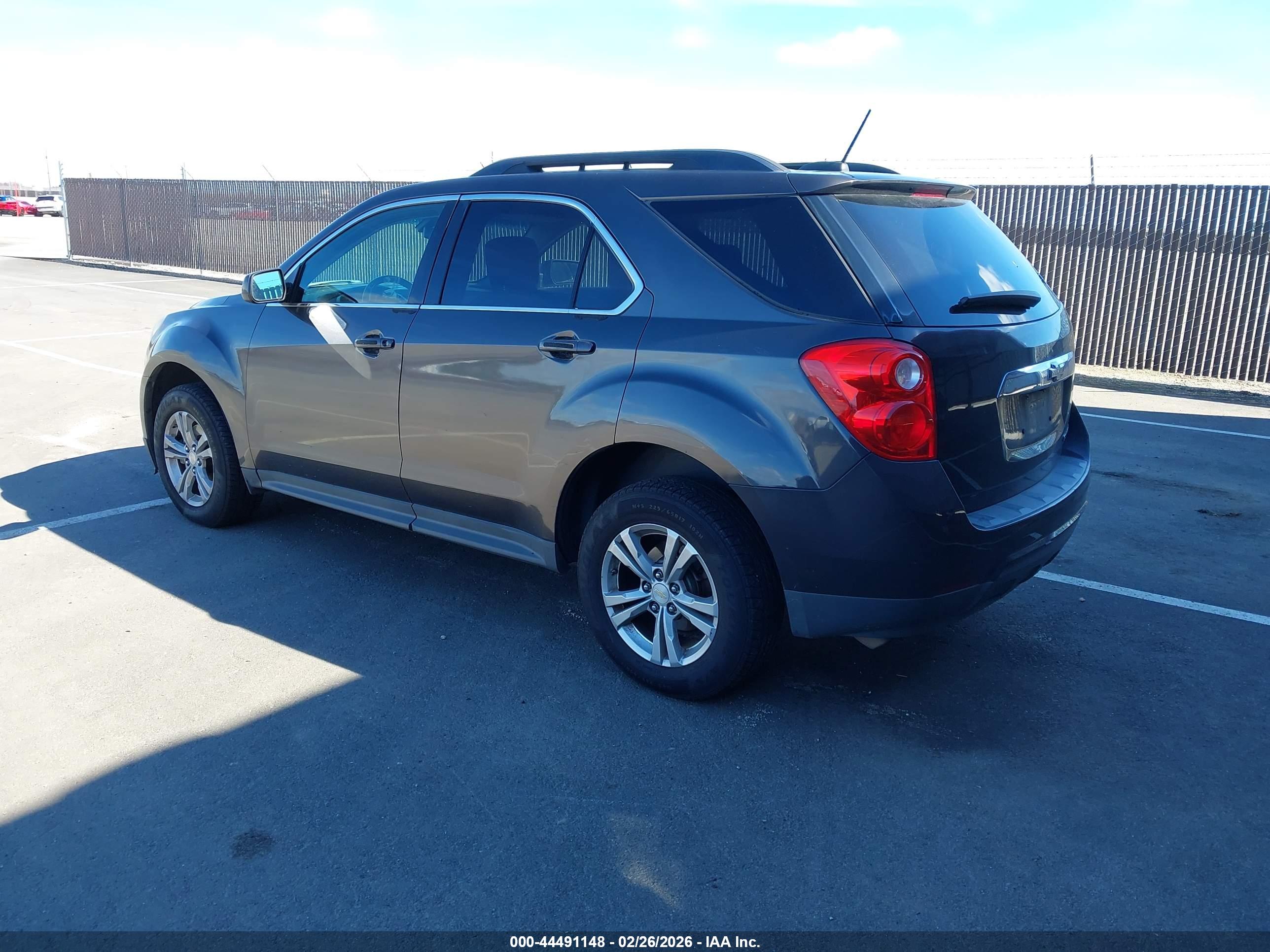 CHEVROLET EQUINOX image 3
