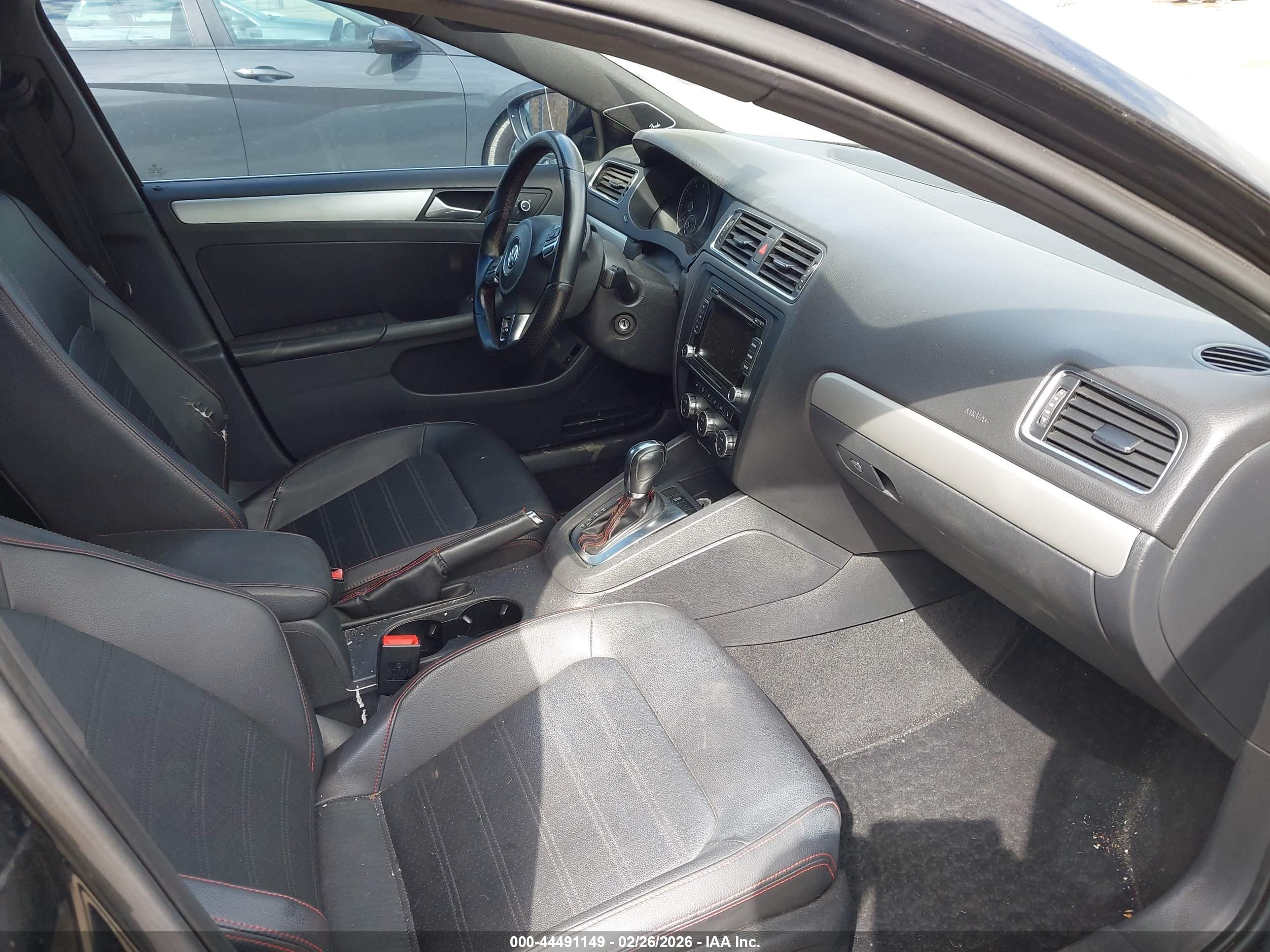 VOLKSWAGEN JETTA image 5