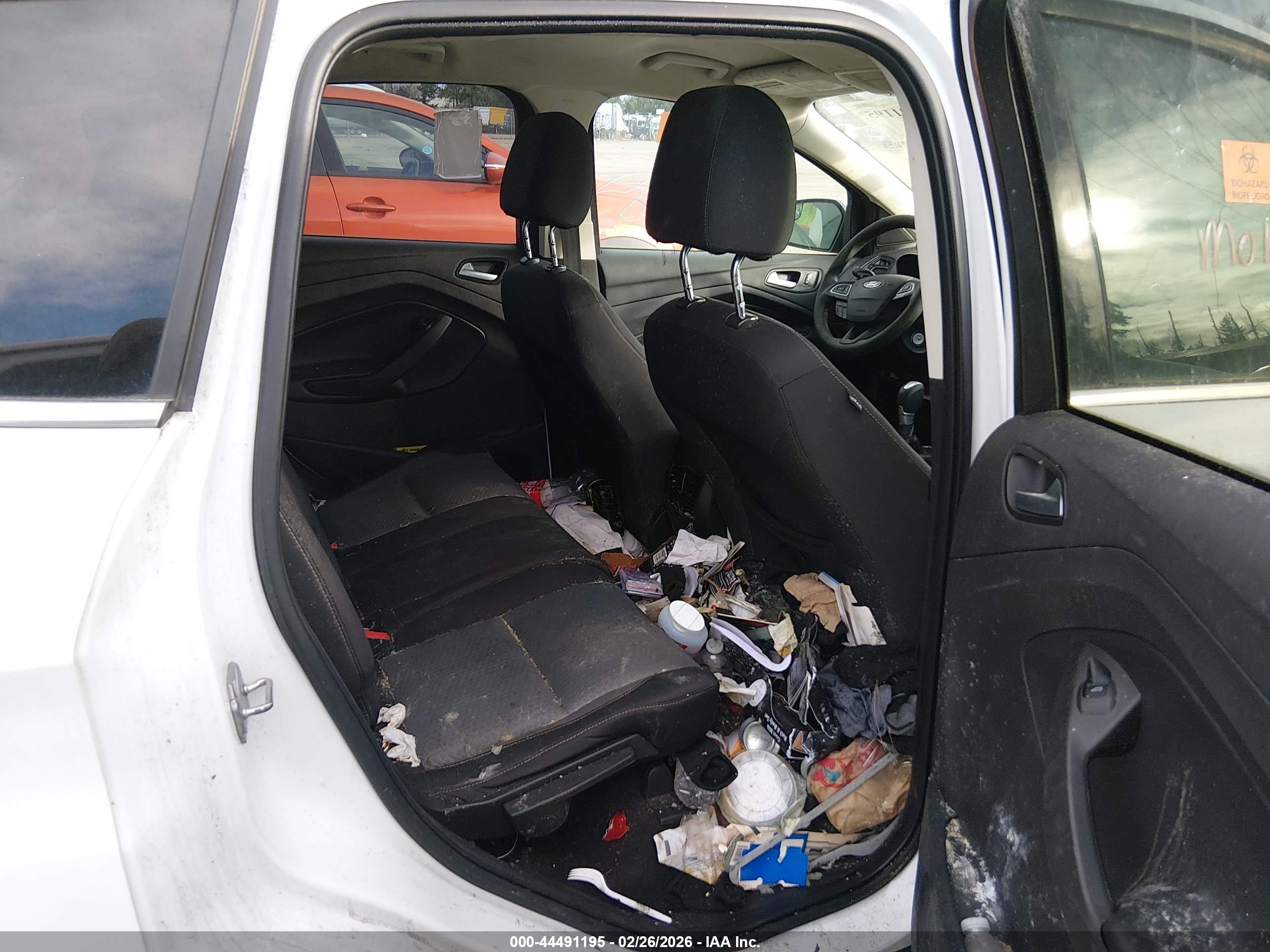 FORD ESCAPE image 8
