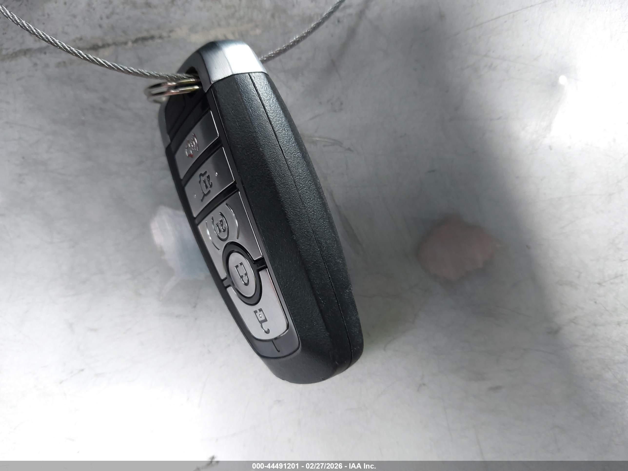 FORD ESCAPE image 11