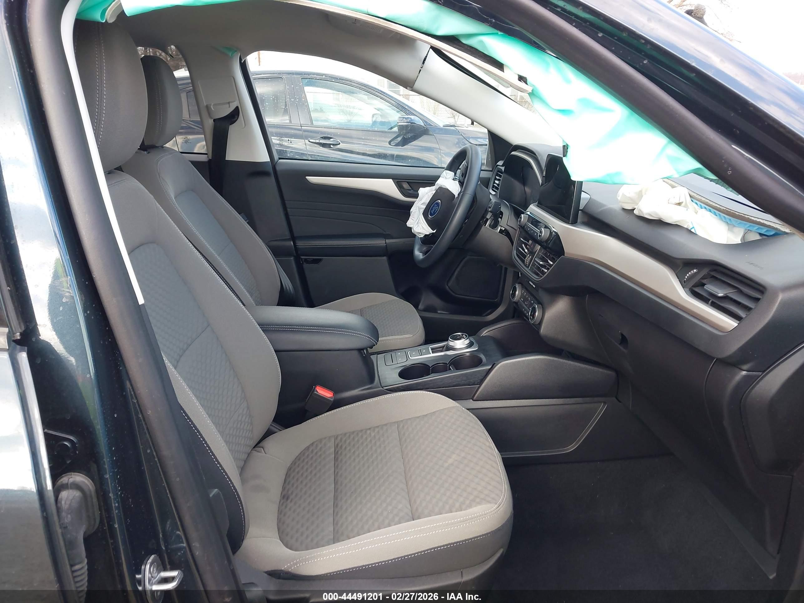FORD ESCAPE image 5