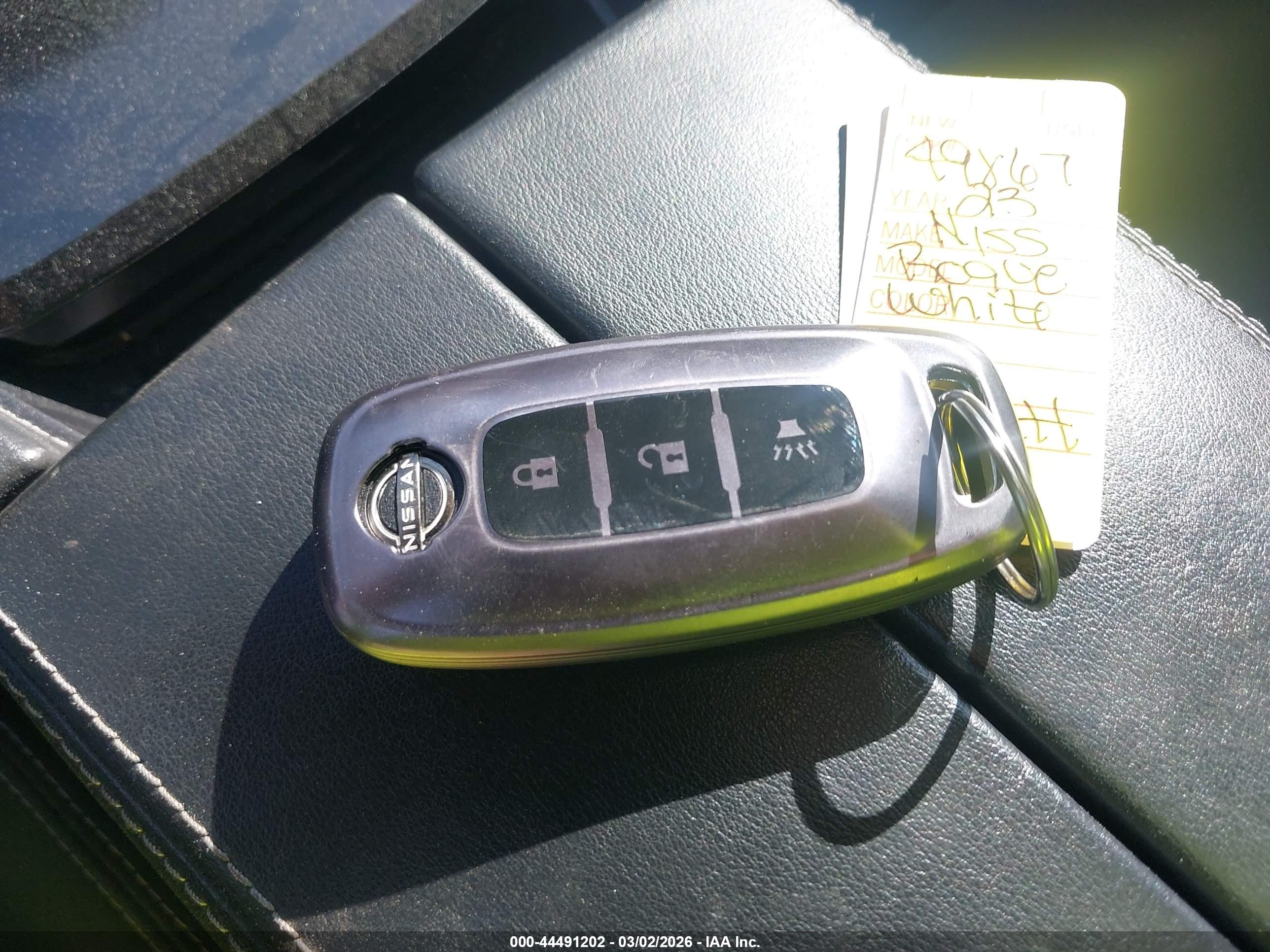 NISSAN ROGUE image 11