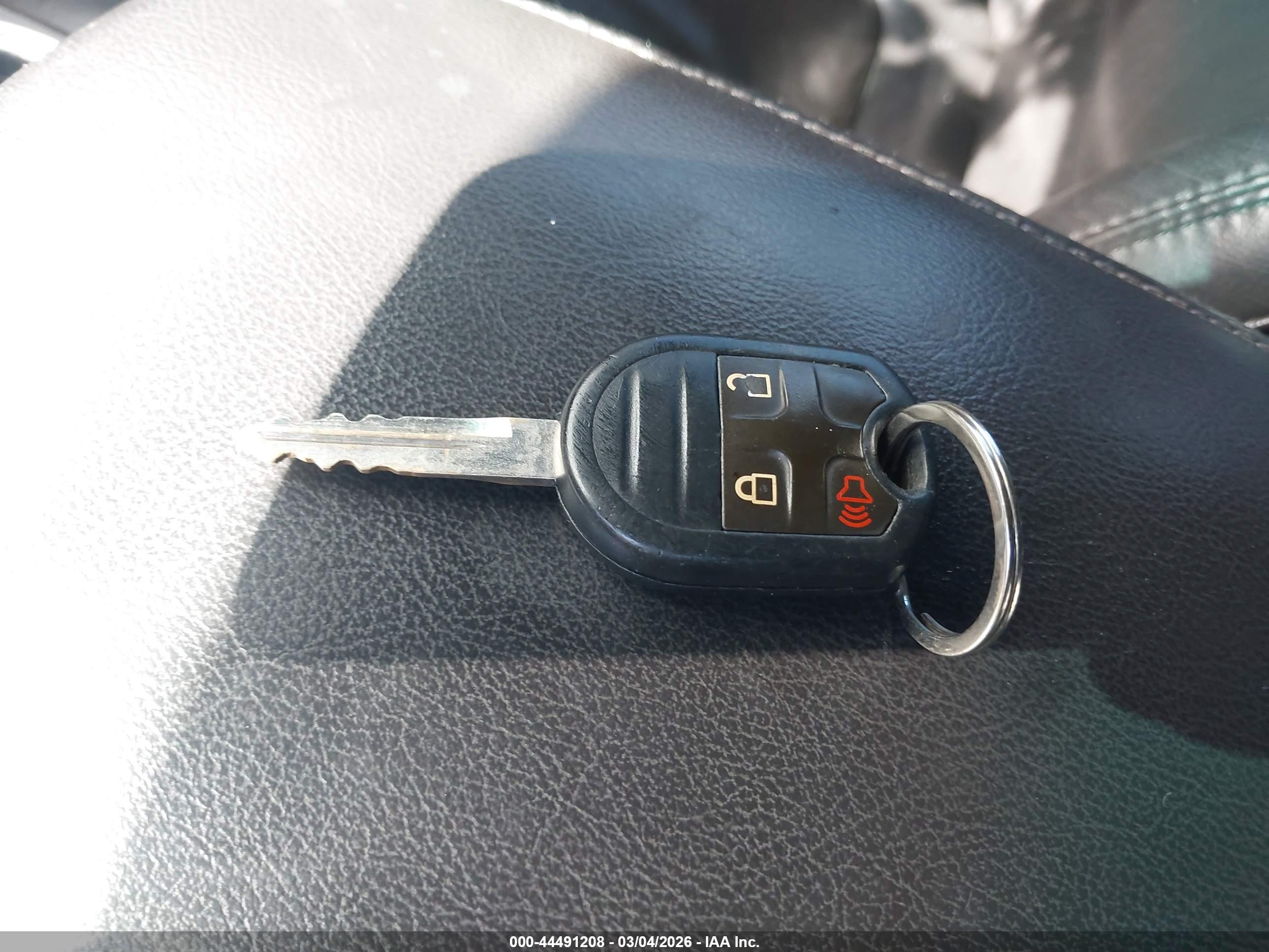 FORD EXPLORER image 11