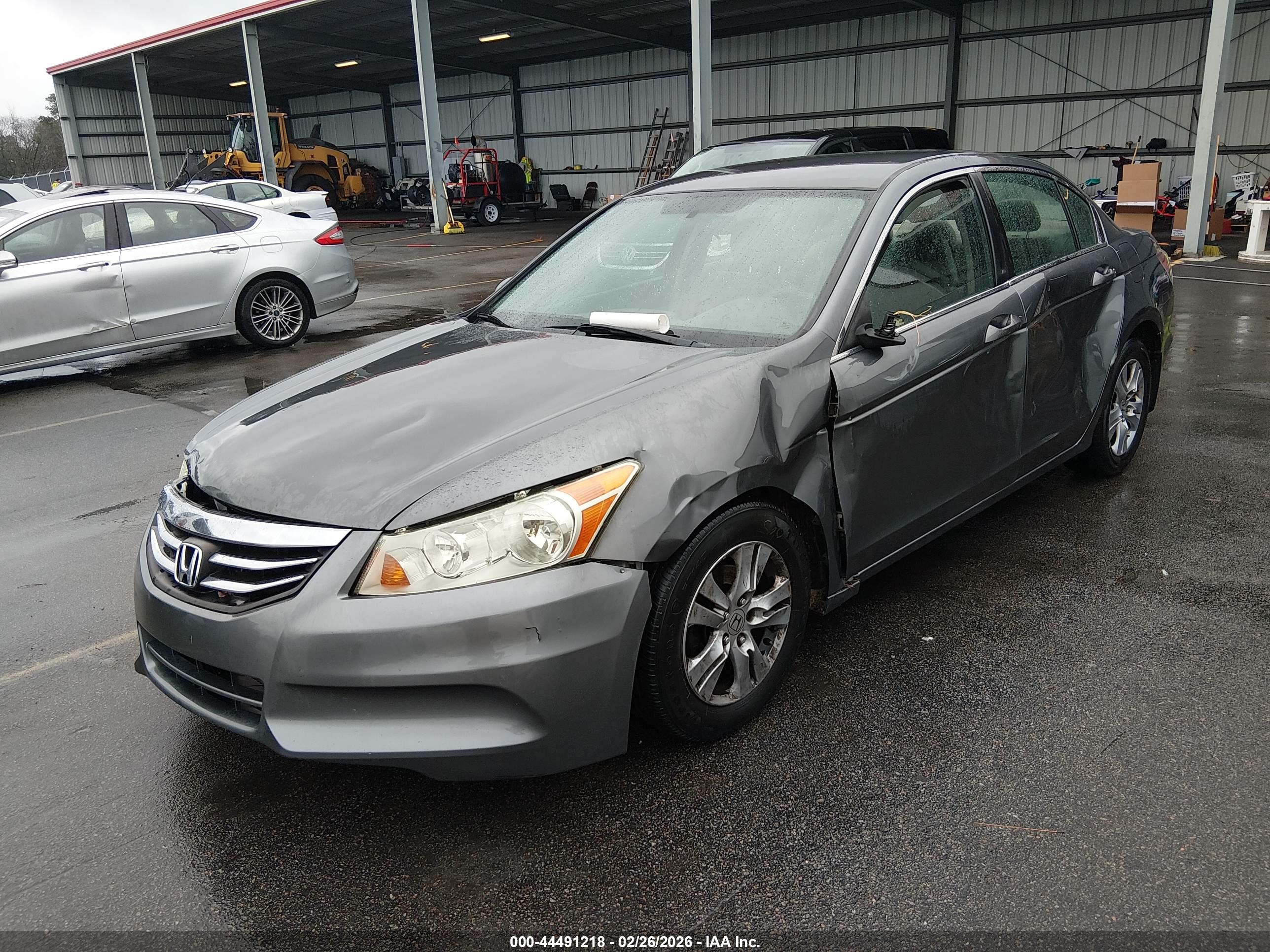 HONDA ACCORD image 2
