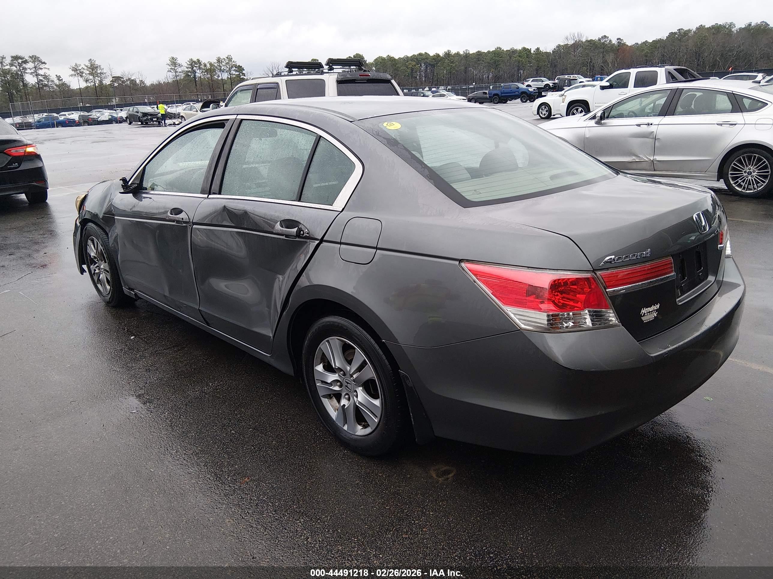 HONDA ACCORD image 3