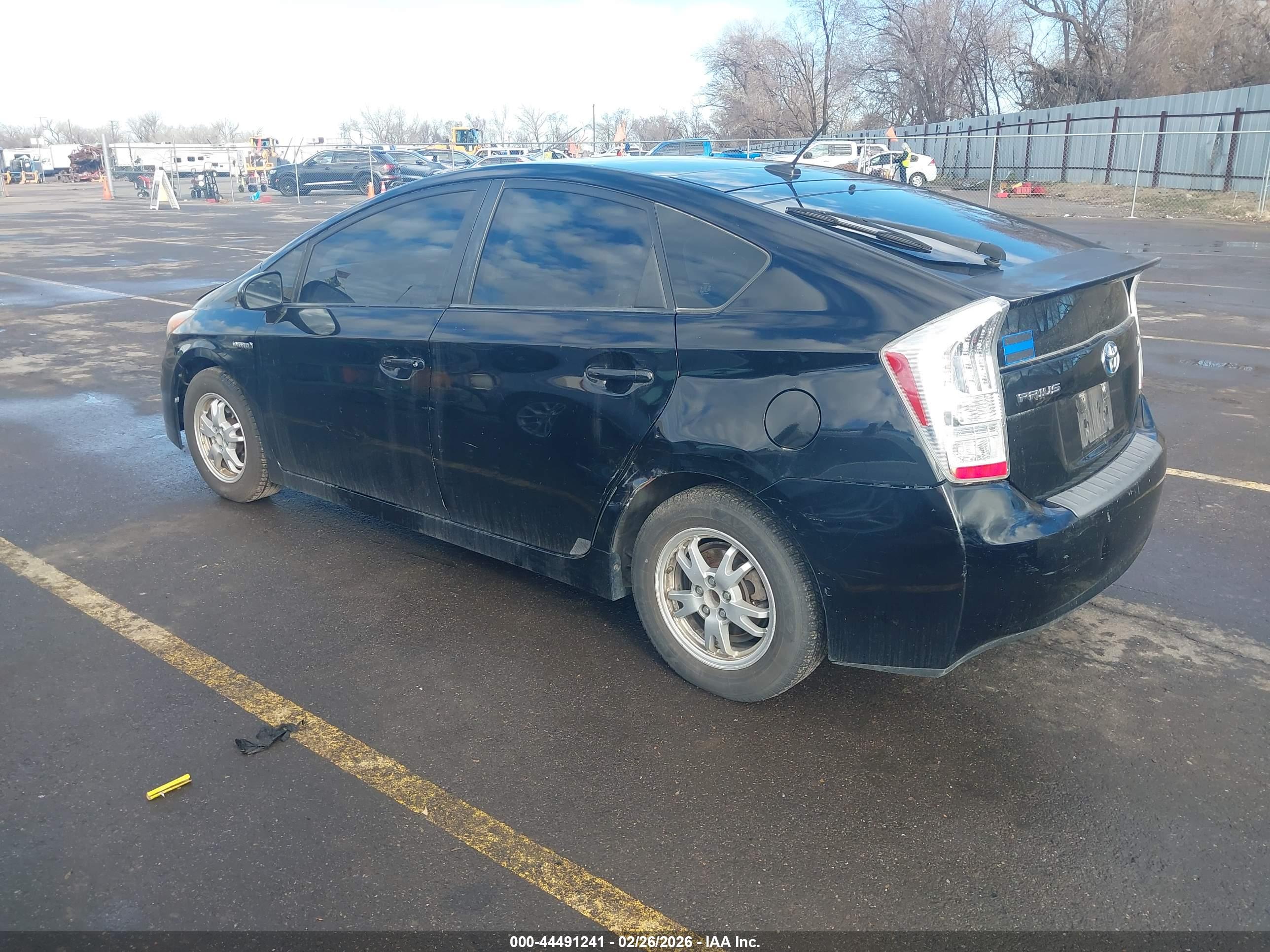 TOYOTA PRIUS image 3