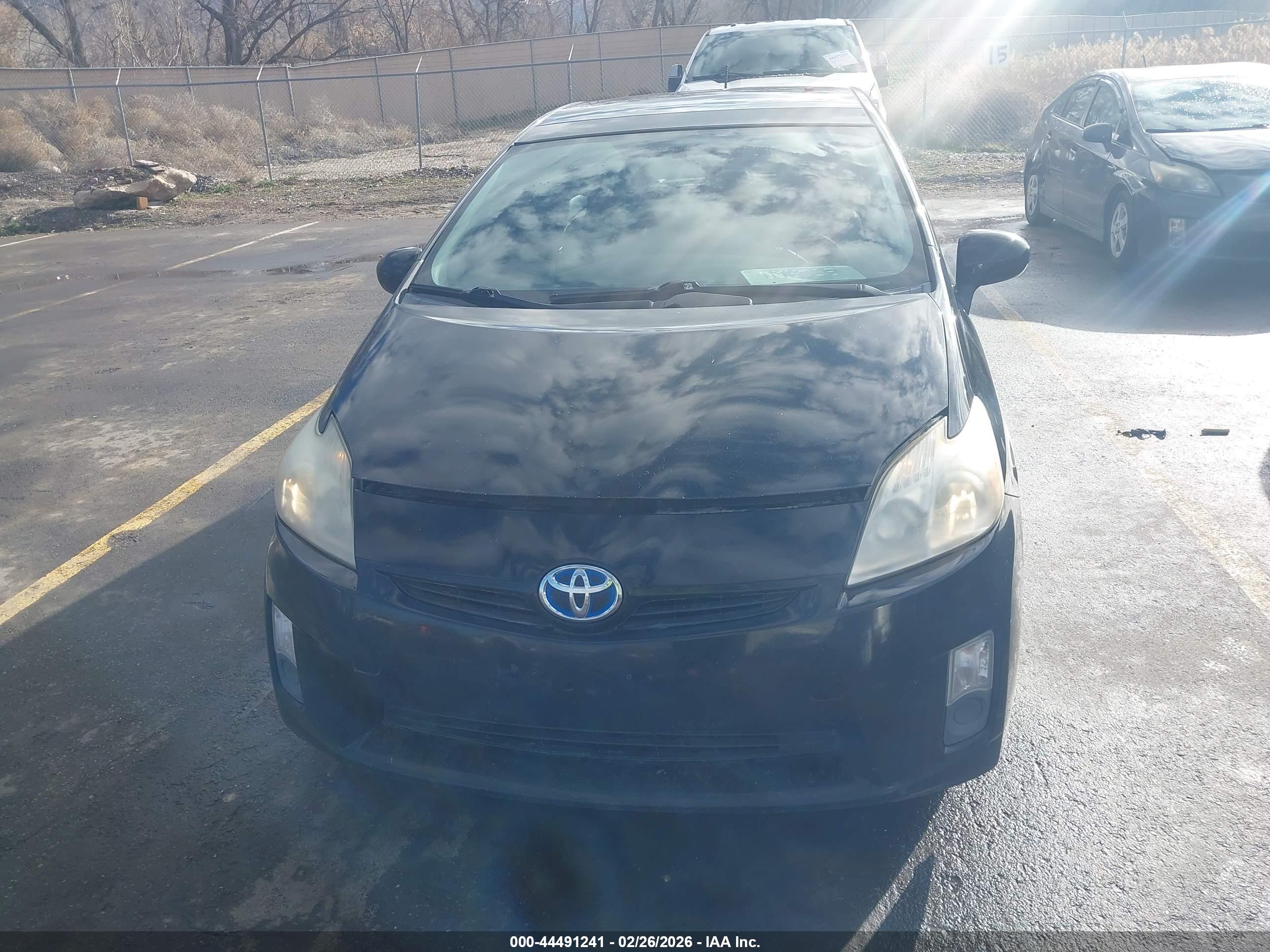 TOYOTA PRIUS image 6