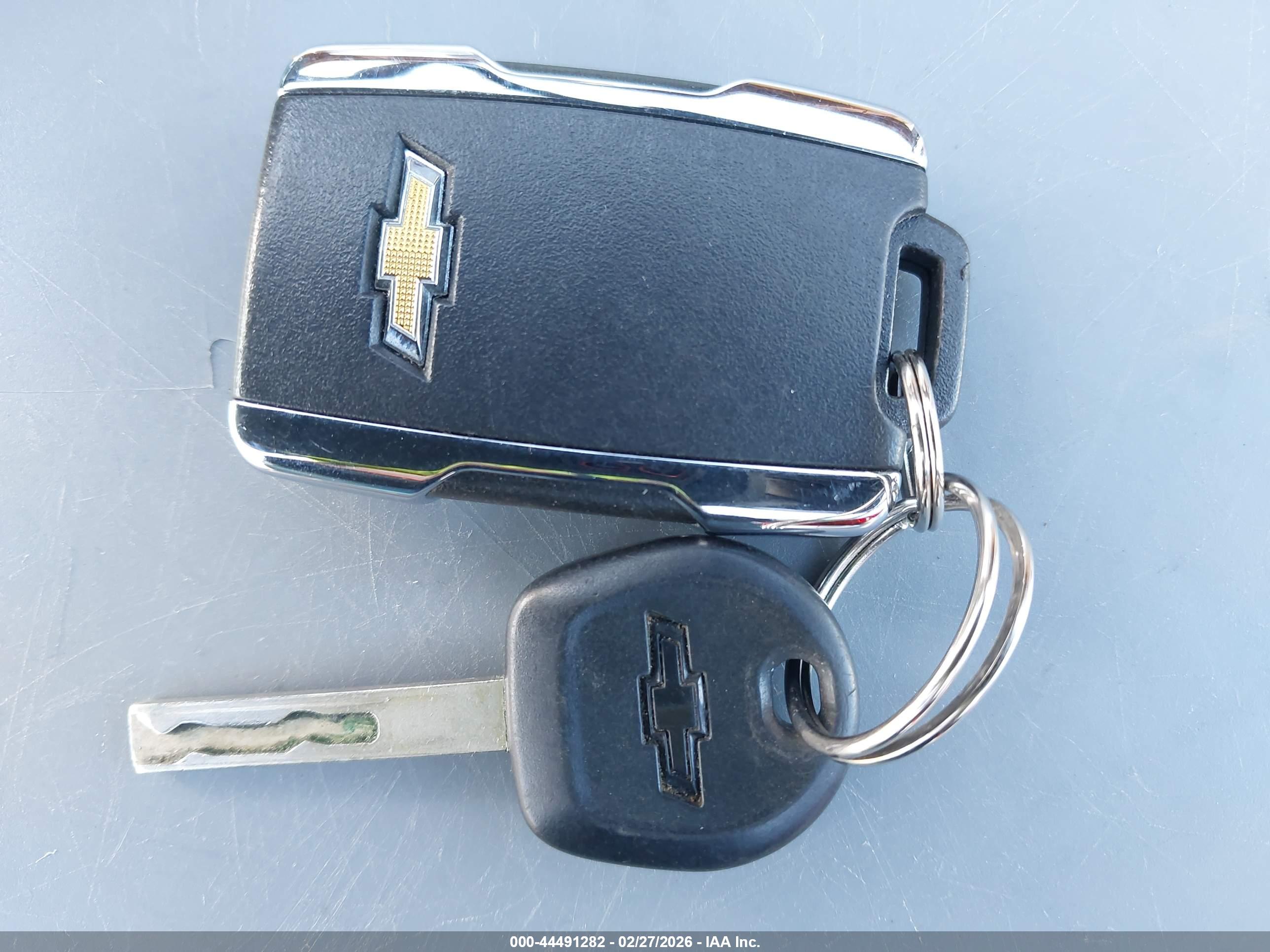 CHEVROLET COLORADO image 11