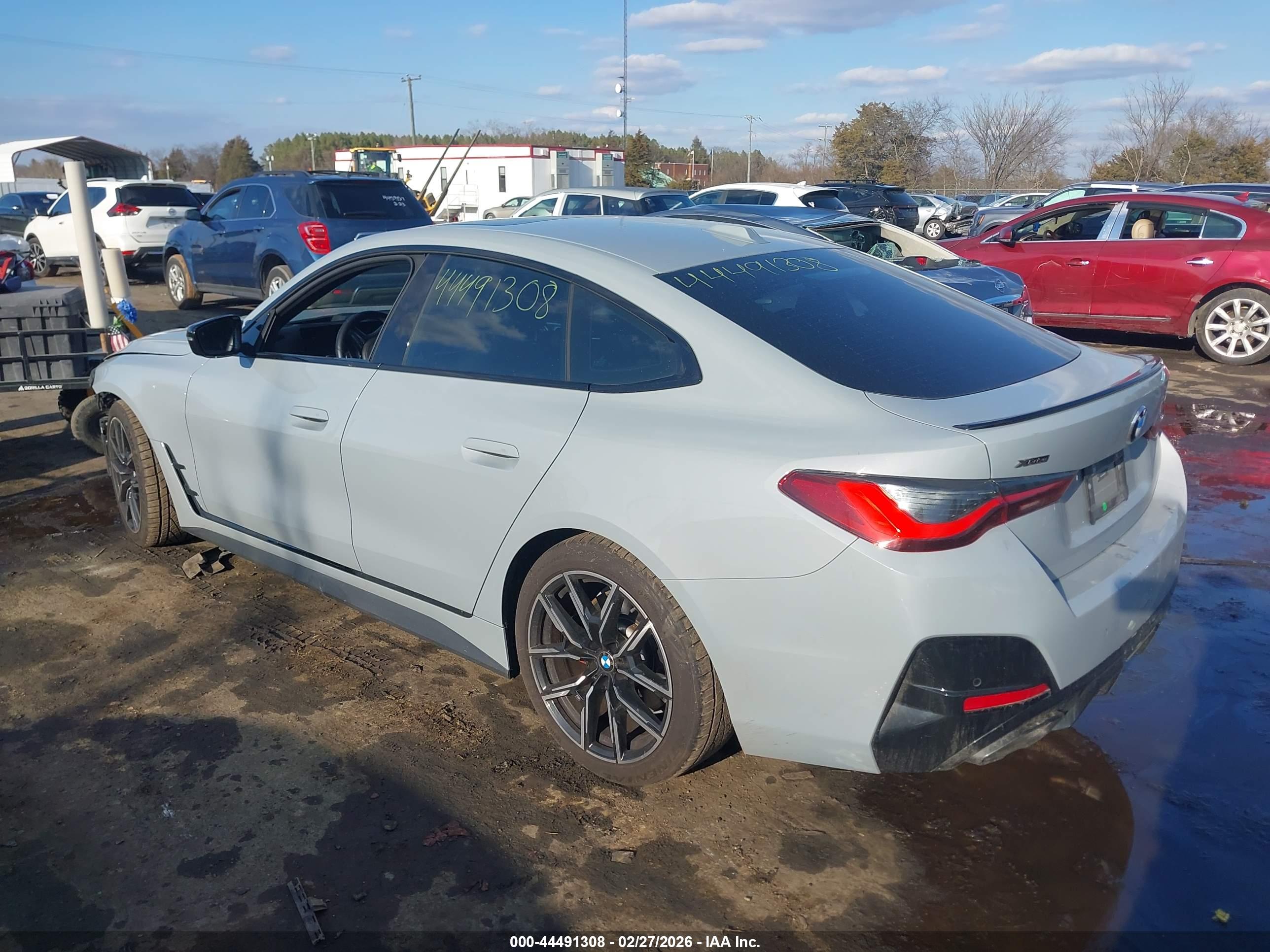 BMW M440I image 3