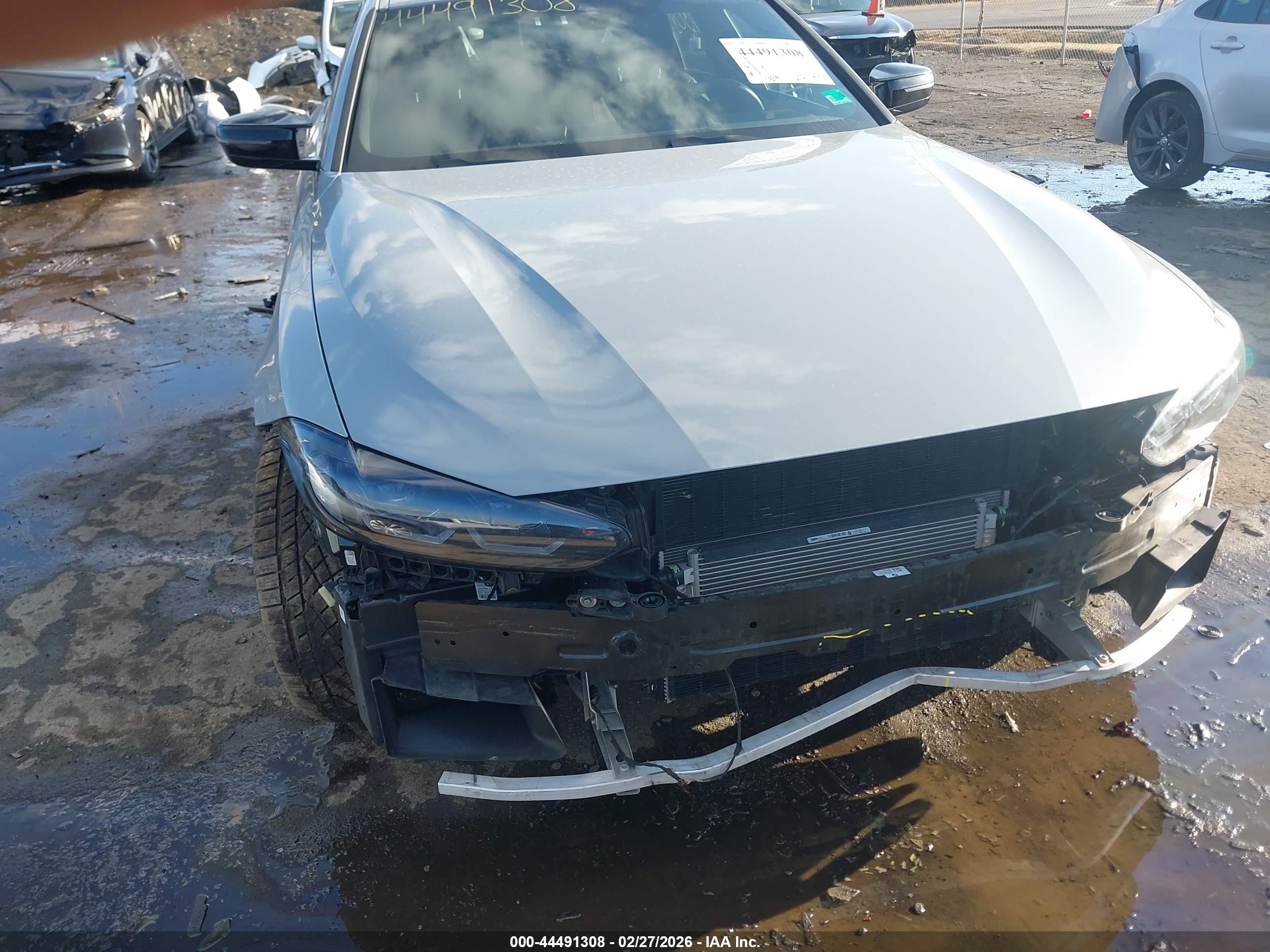 BMW M440I image 6
