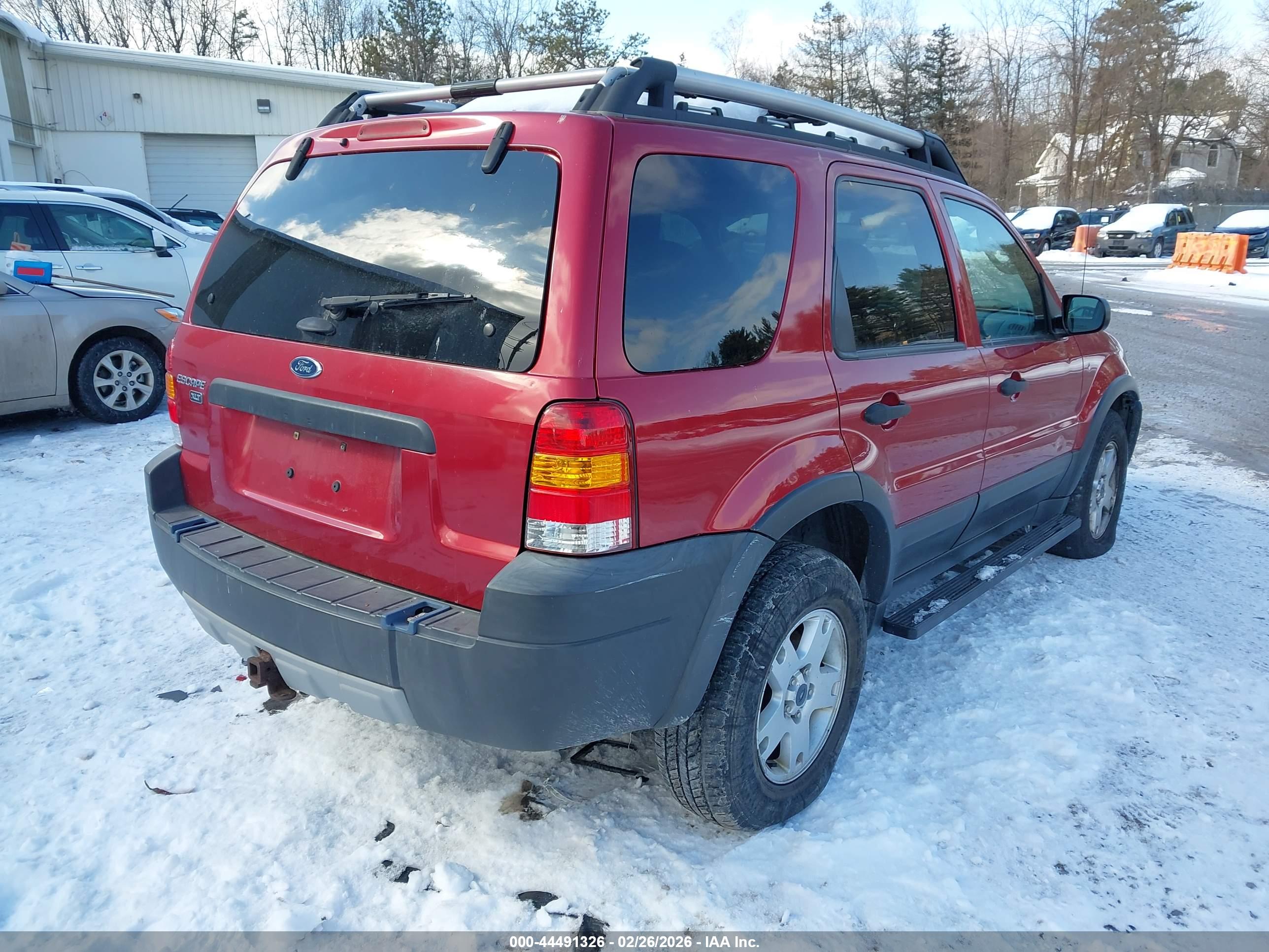 FORD ESCAPE image 4