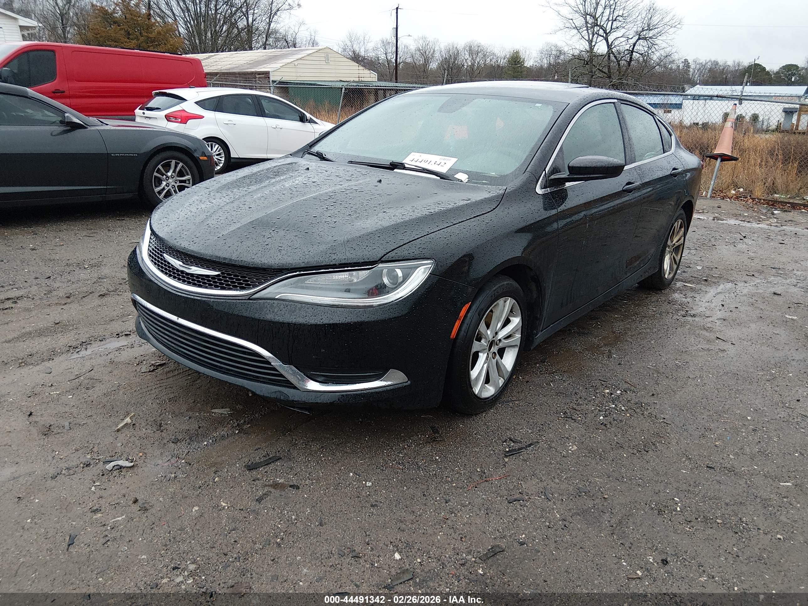 CHRYSLER 200 image 2
