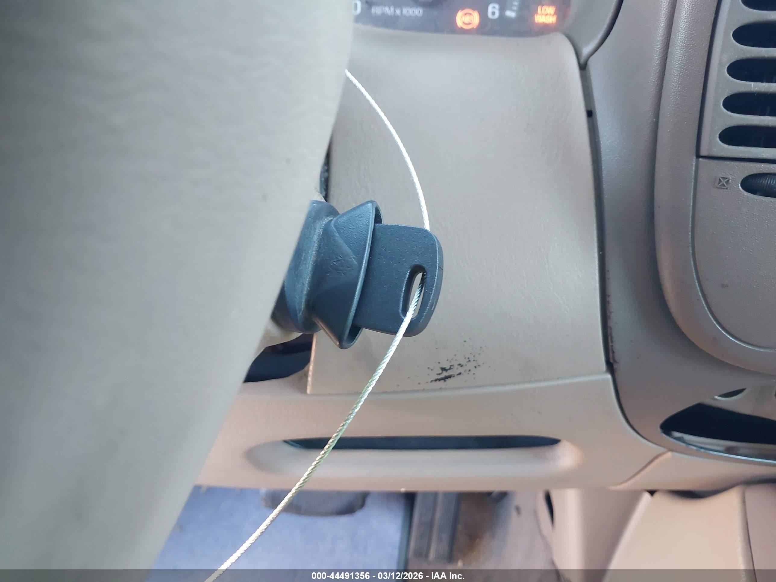 FORD EXPEDITION image 11
