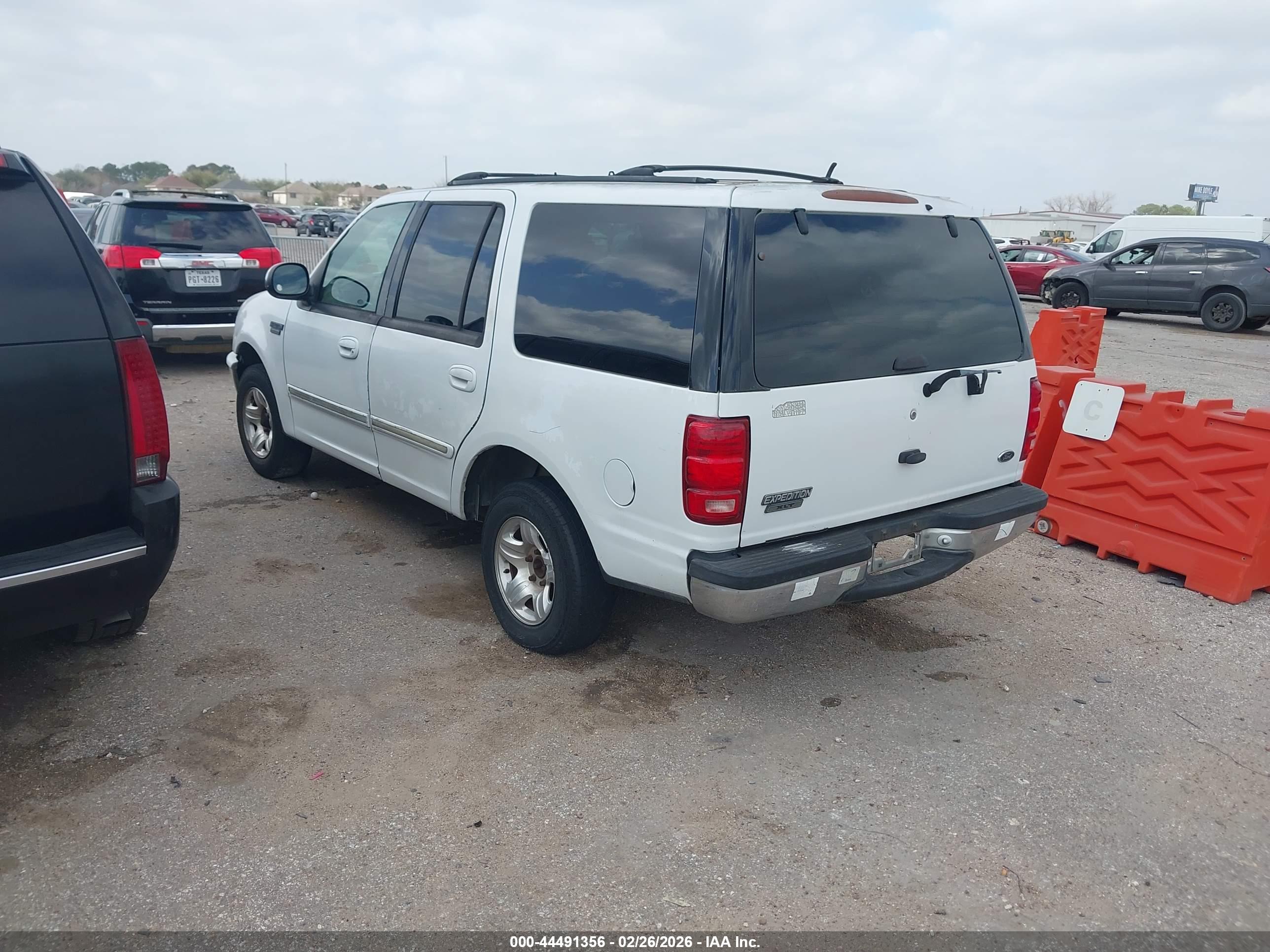 FORD EXPEDITION image 3