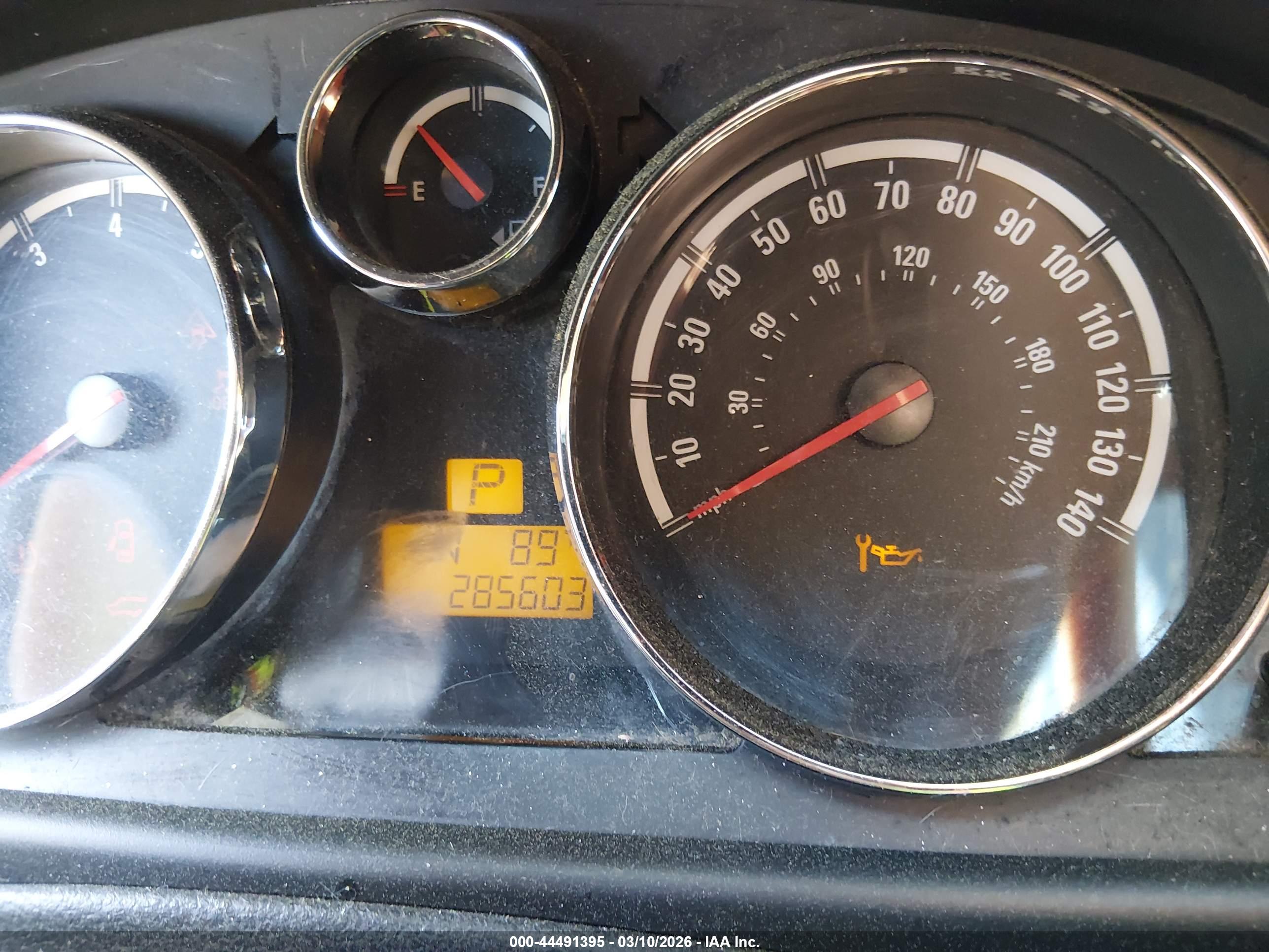 SATURN VUE image 7