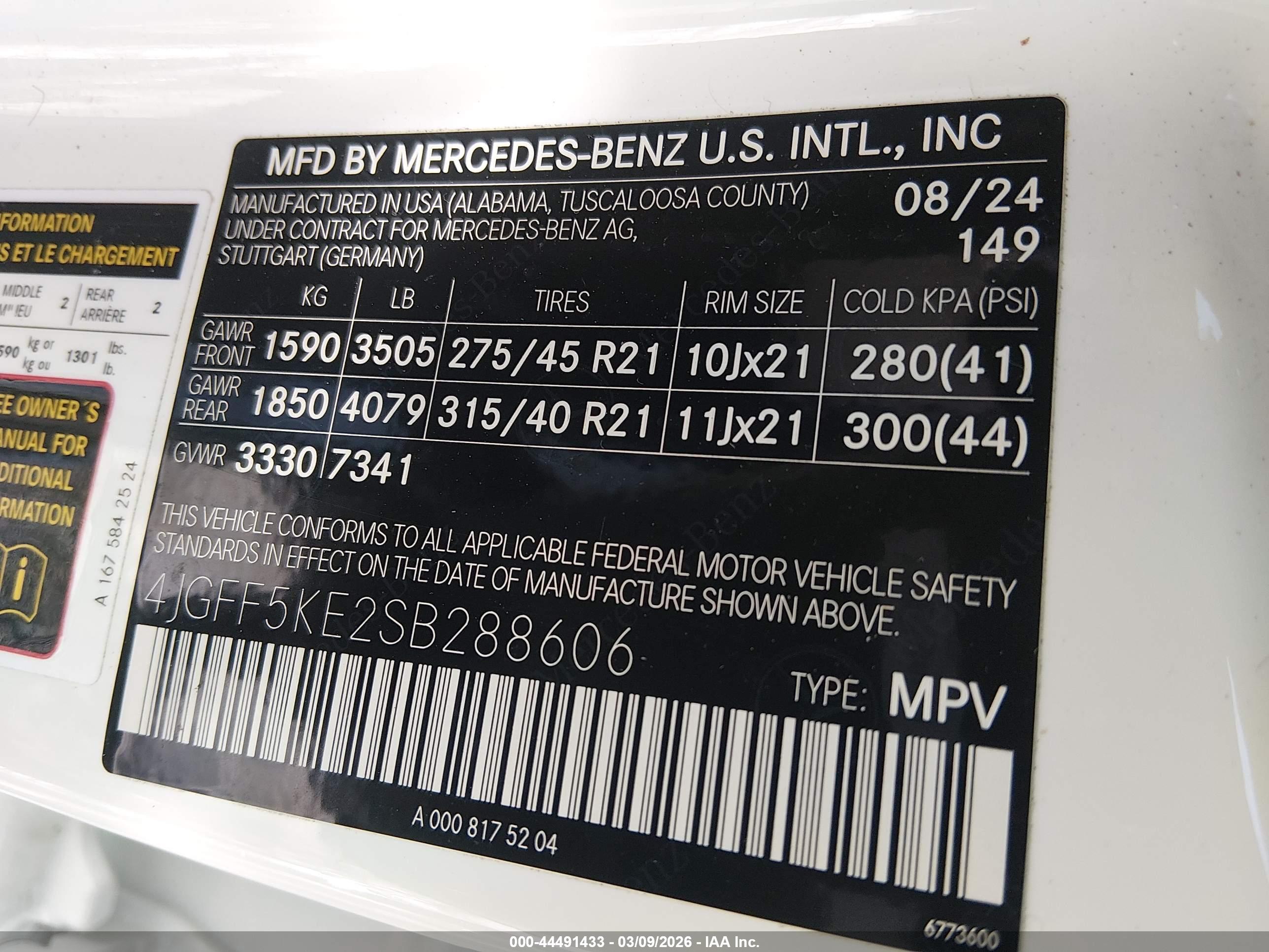 MERCEDES-BENZ GLS image 9