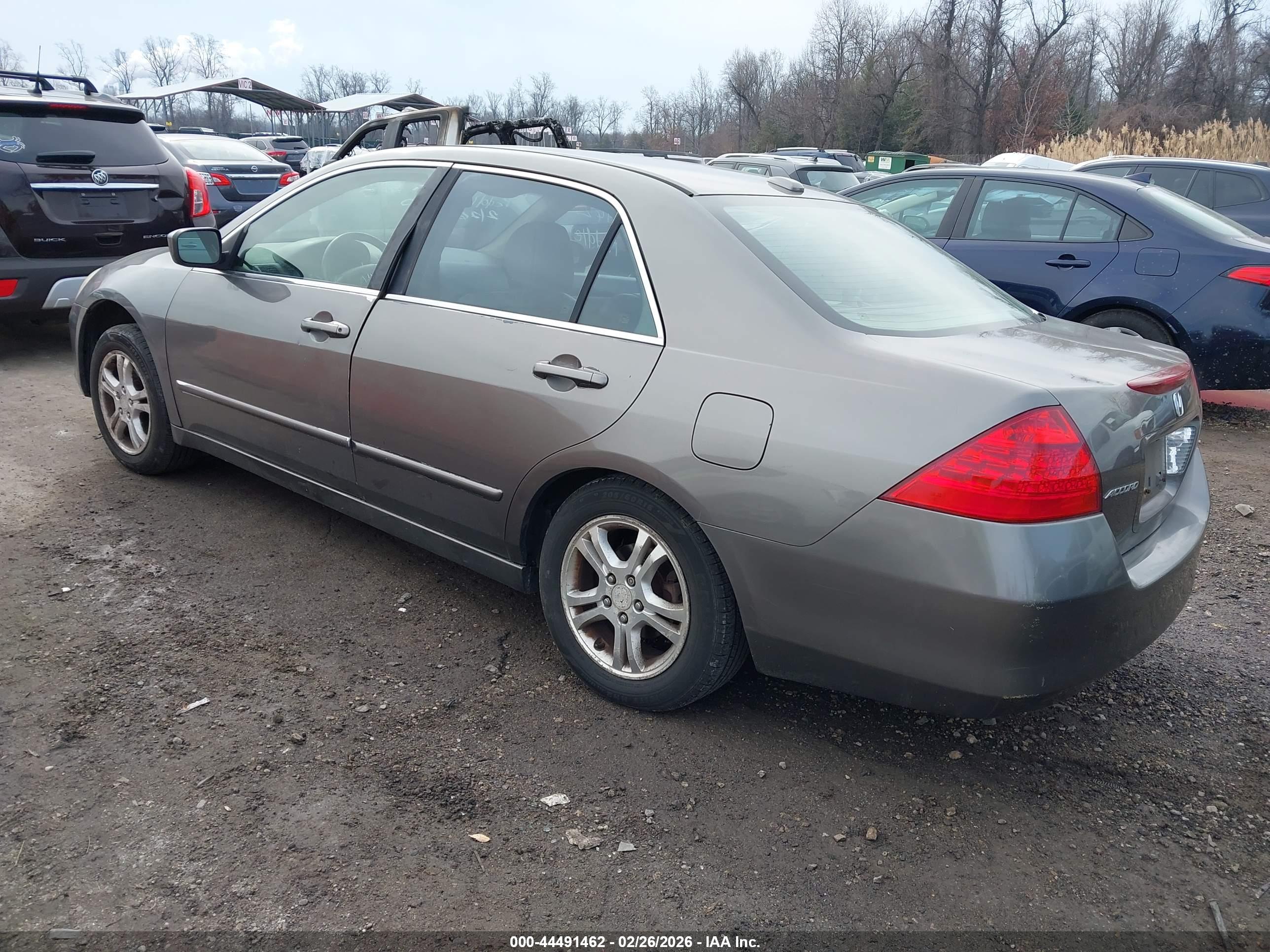 HONDA ACCORD image 3
