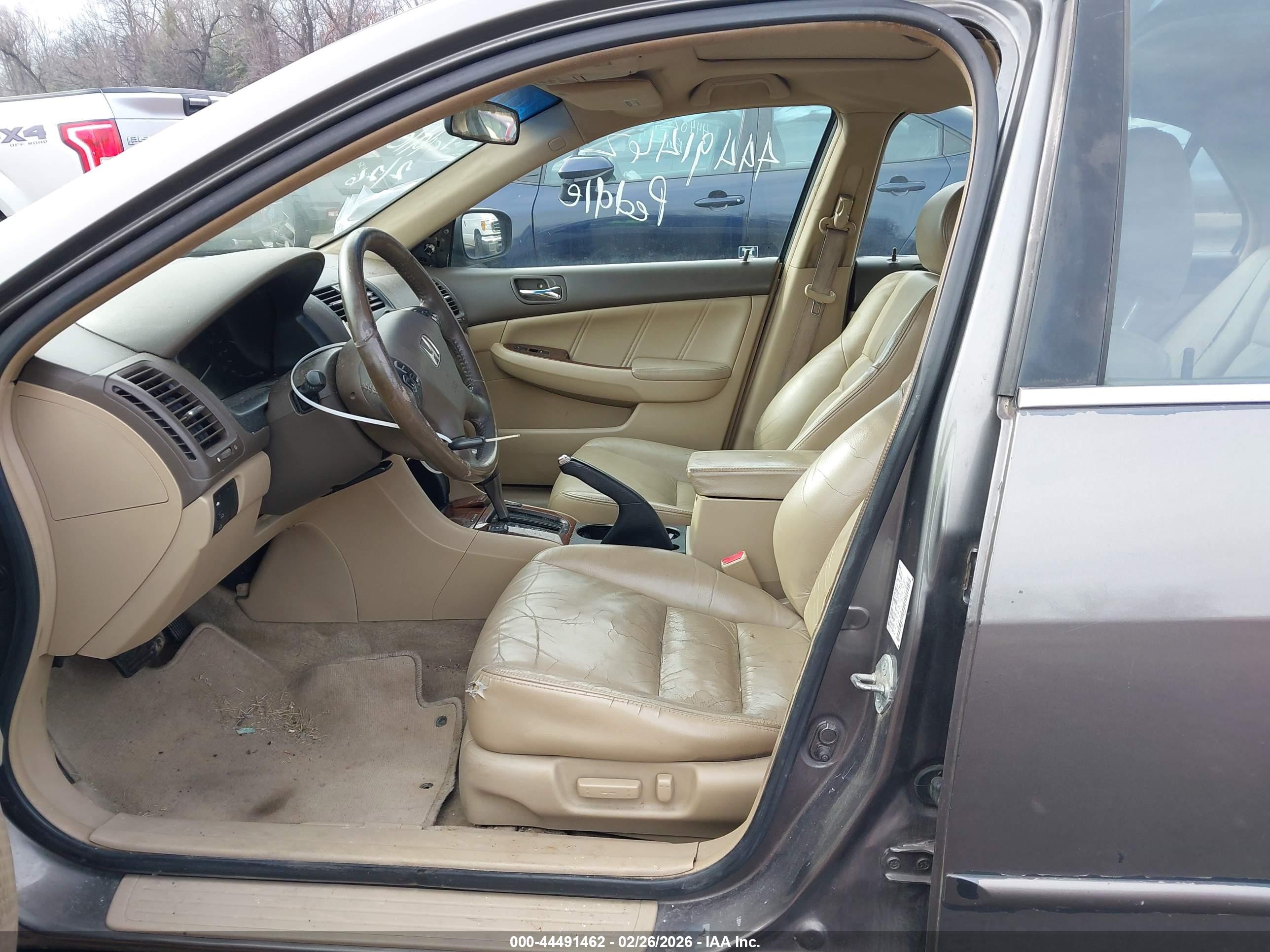 HONDA ACCORD image 5