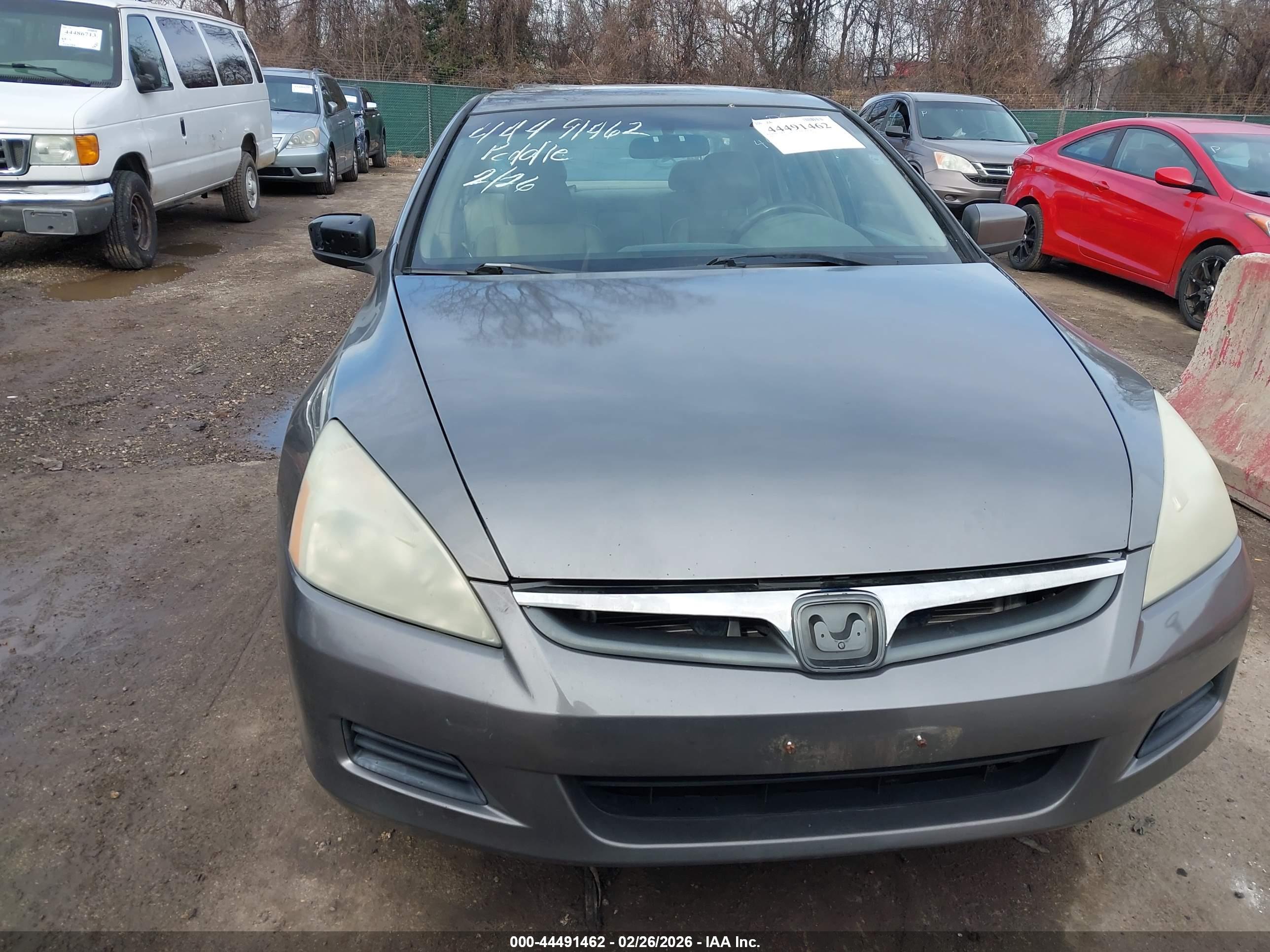 HONDA ACCORD image 6