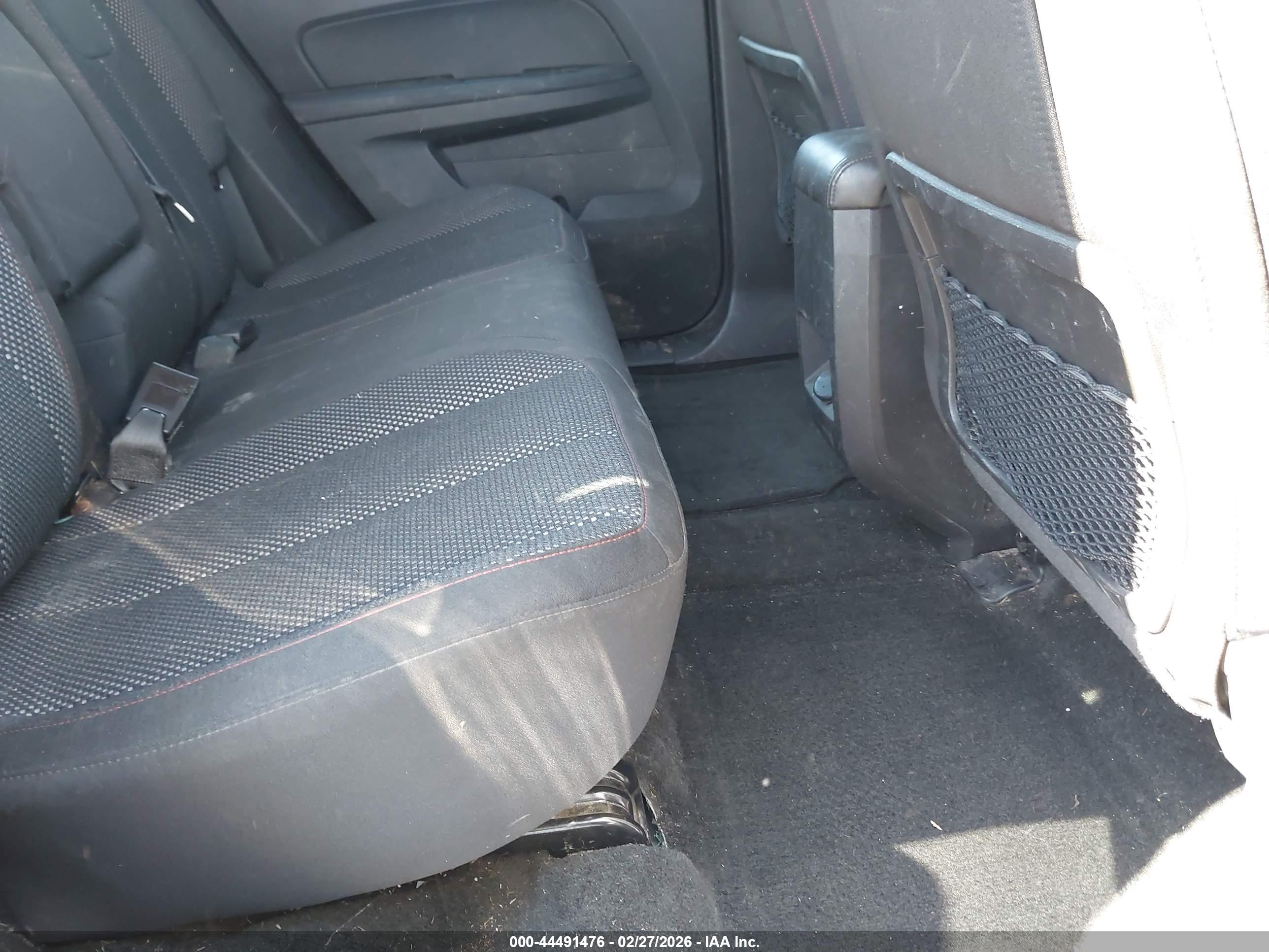 CHEVROLET EQUINOX image 8