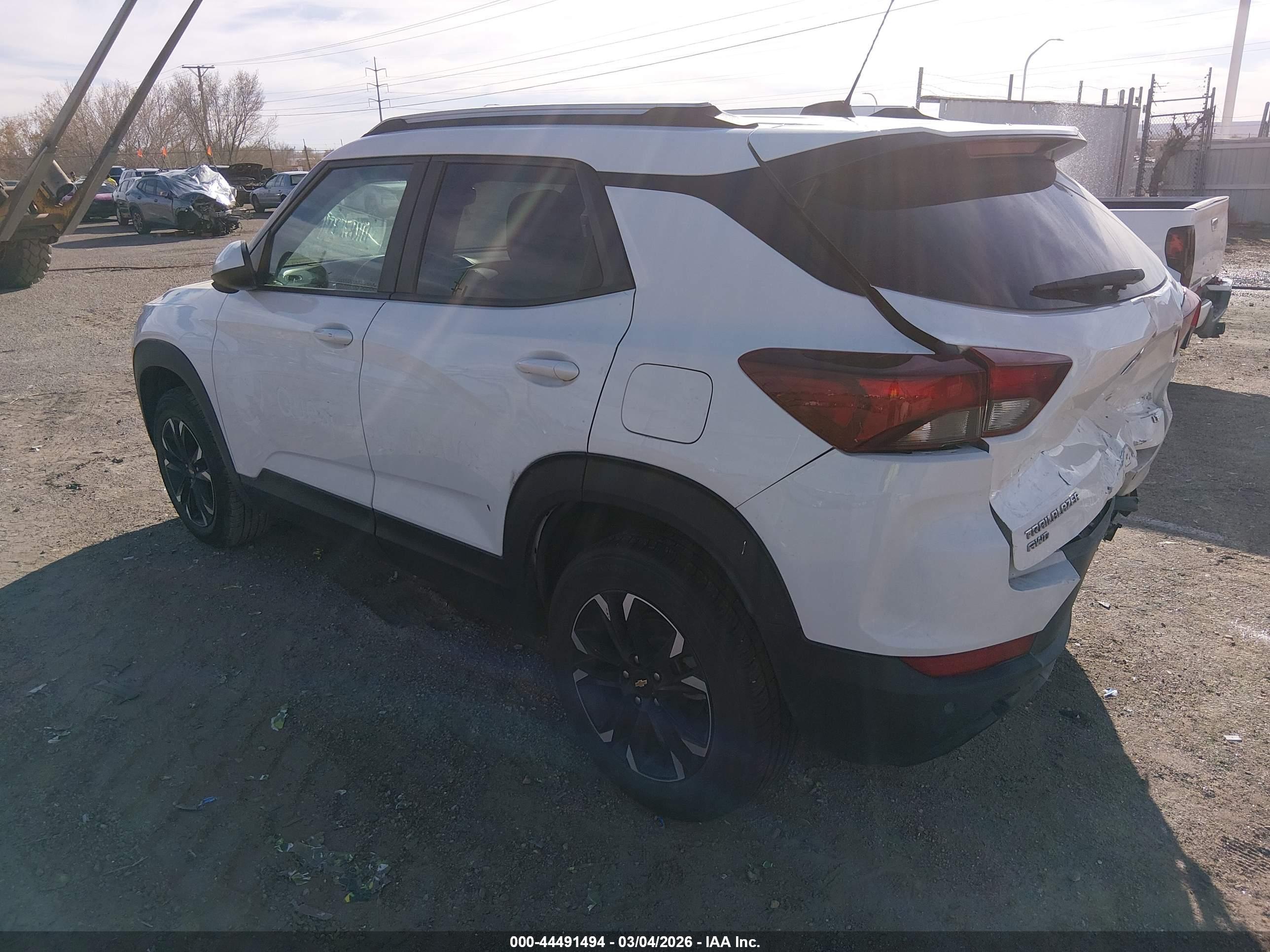 CHEVROLET TRAILBLAZER image 3
