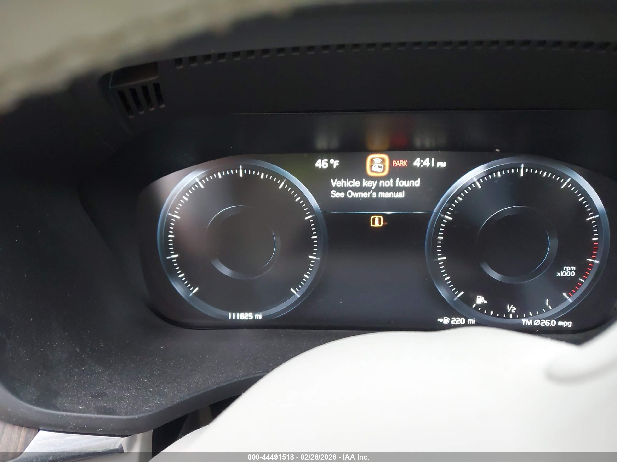 VOLVO XC60 image 7